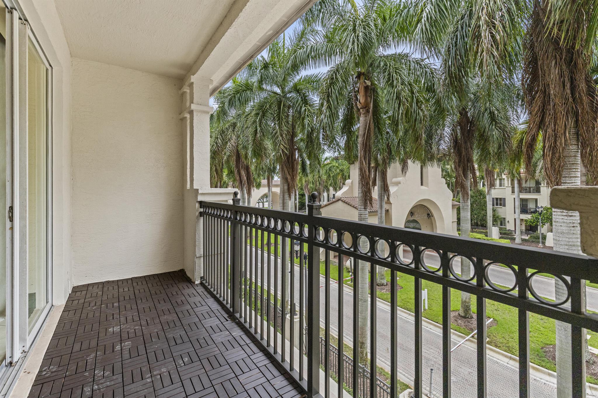 VILLA BIARRITZ CONDO - Residential
