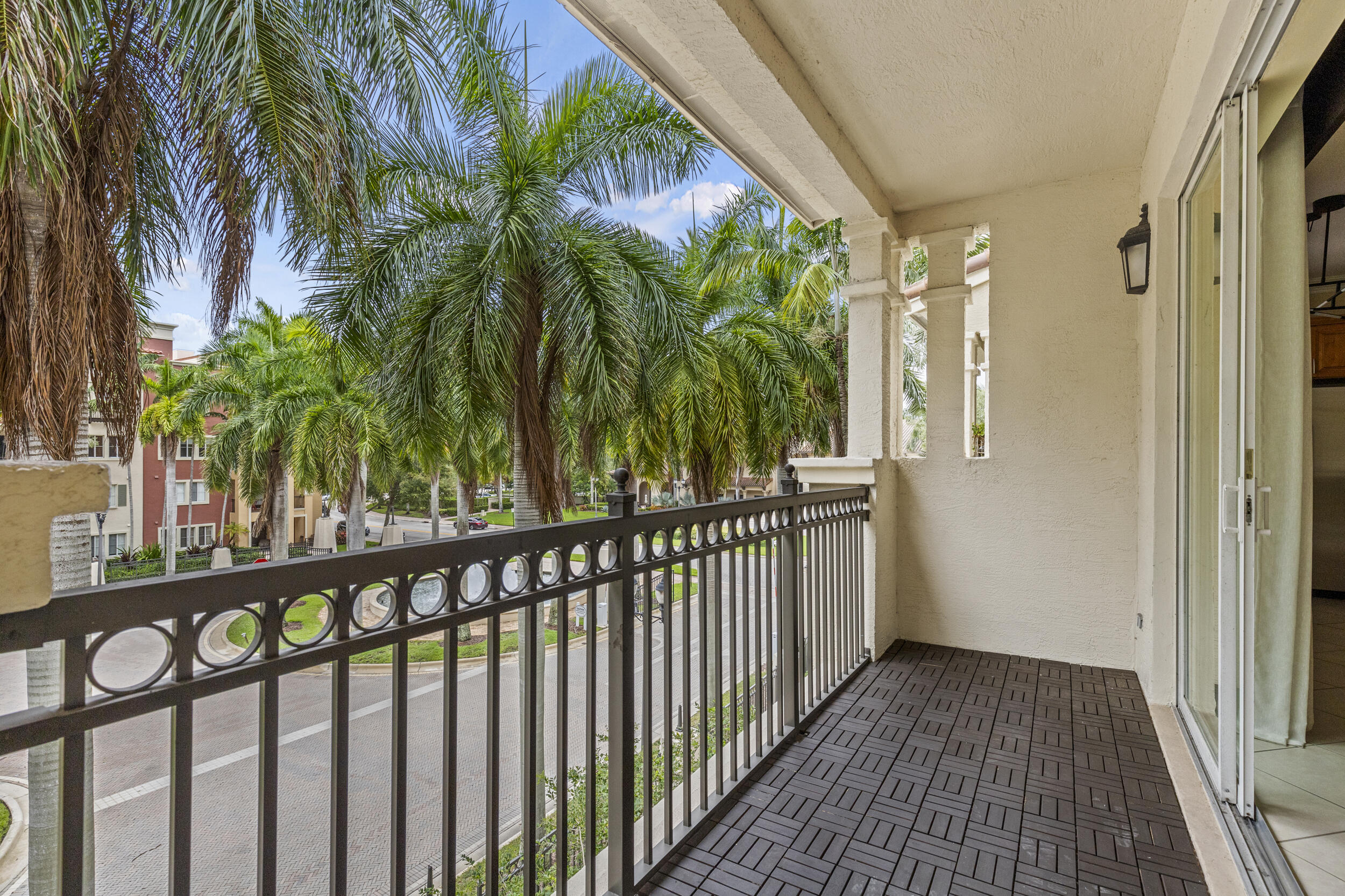 VILLA BIARRITZ CONDO - Residential