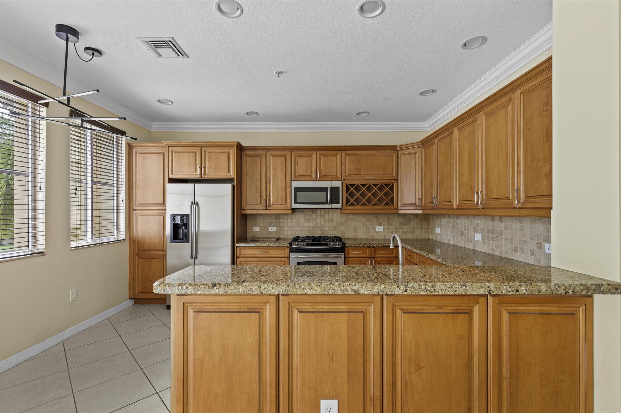 2900 NW 125th Avenue 3-305