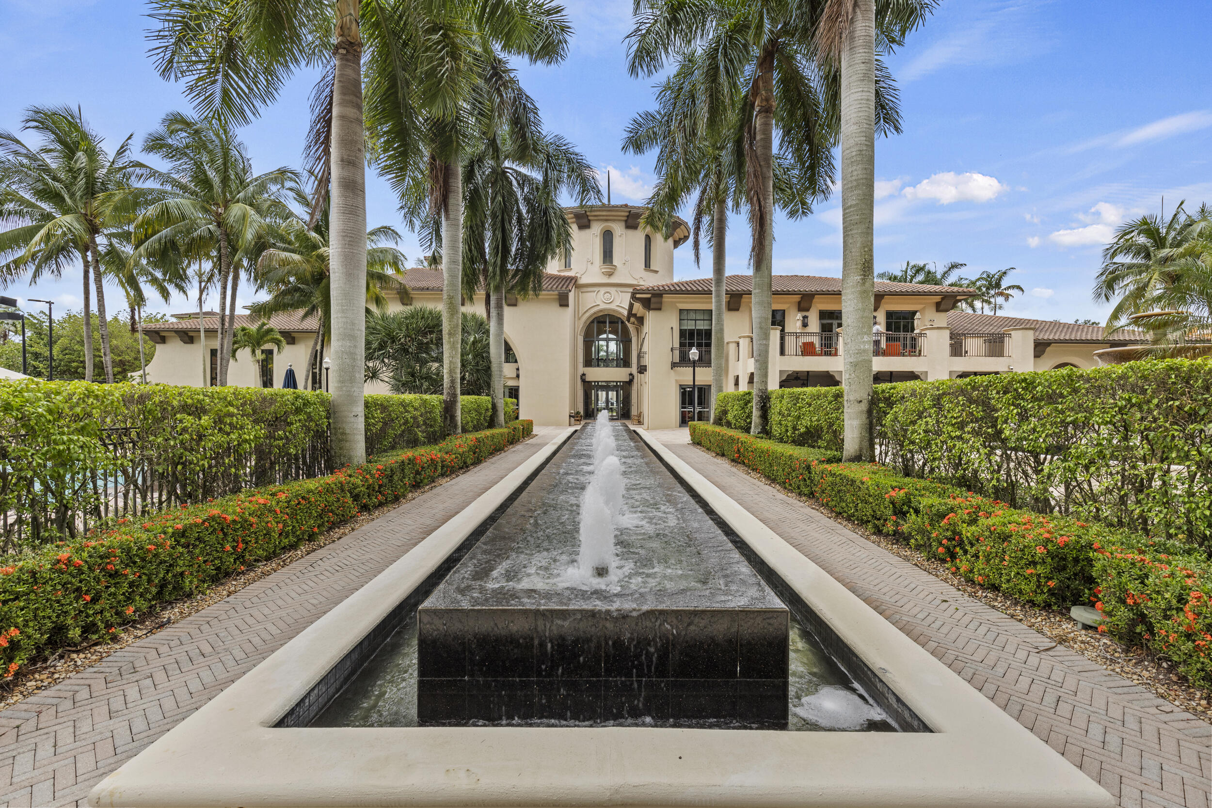 VILLA BIARRITZ CONDO - Residential