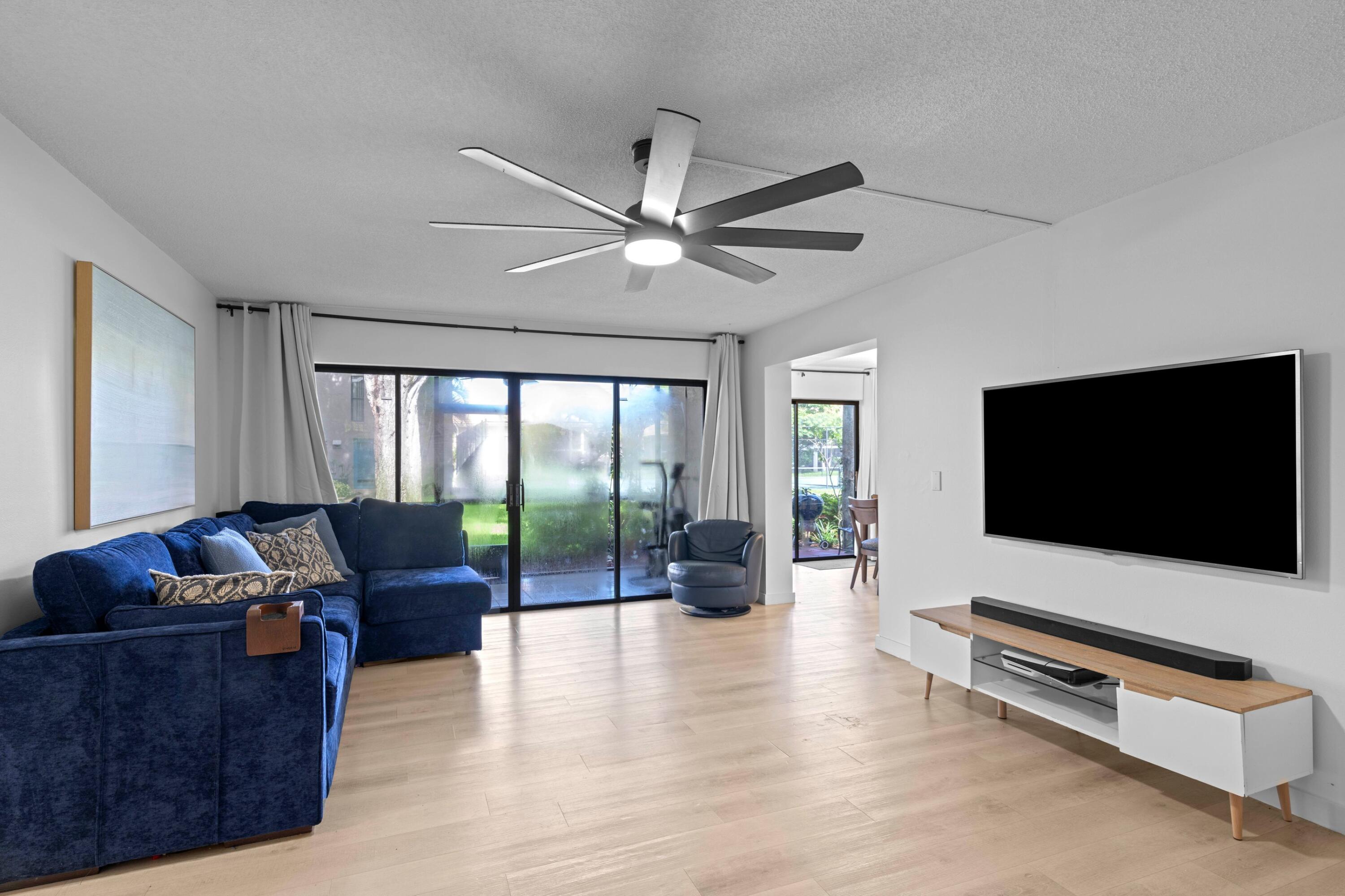 149 NW 70th 302b