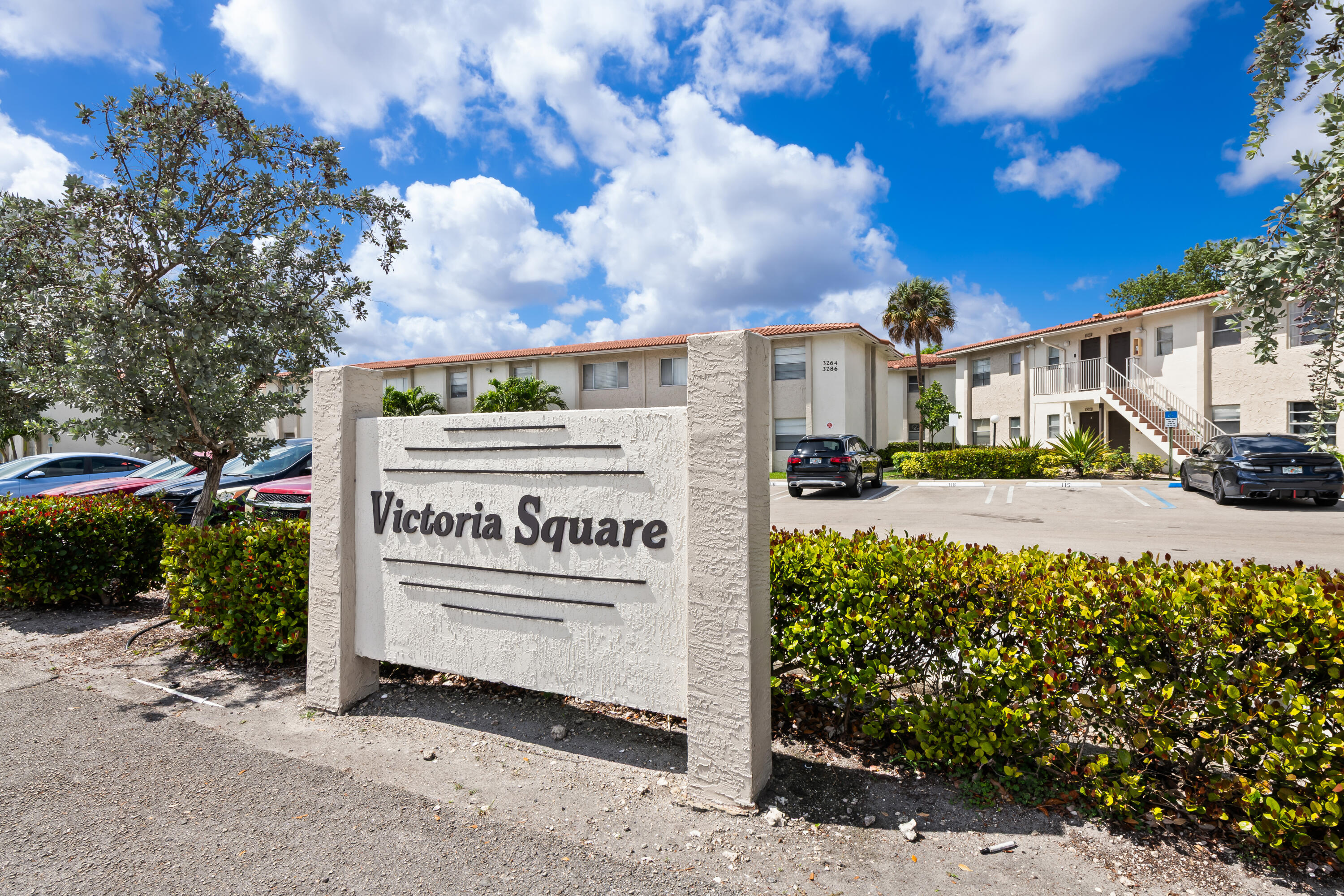 VICTORIA SQUARE CONDO - Residential Lease