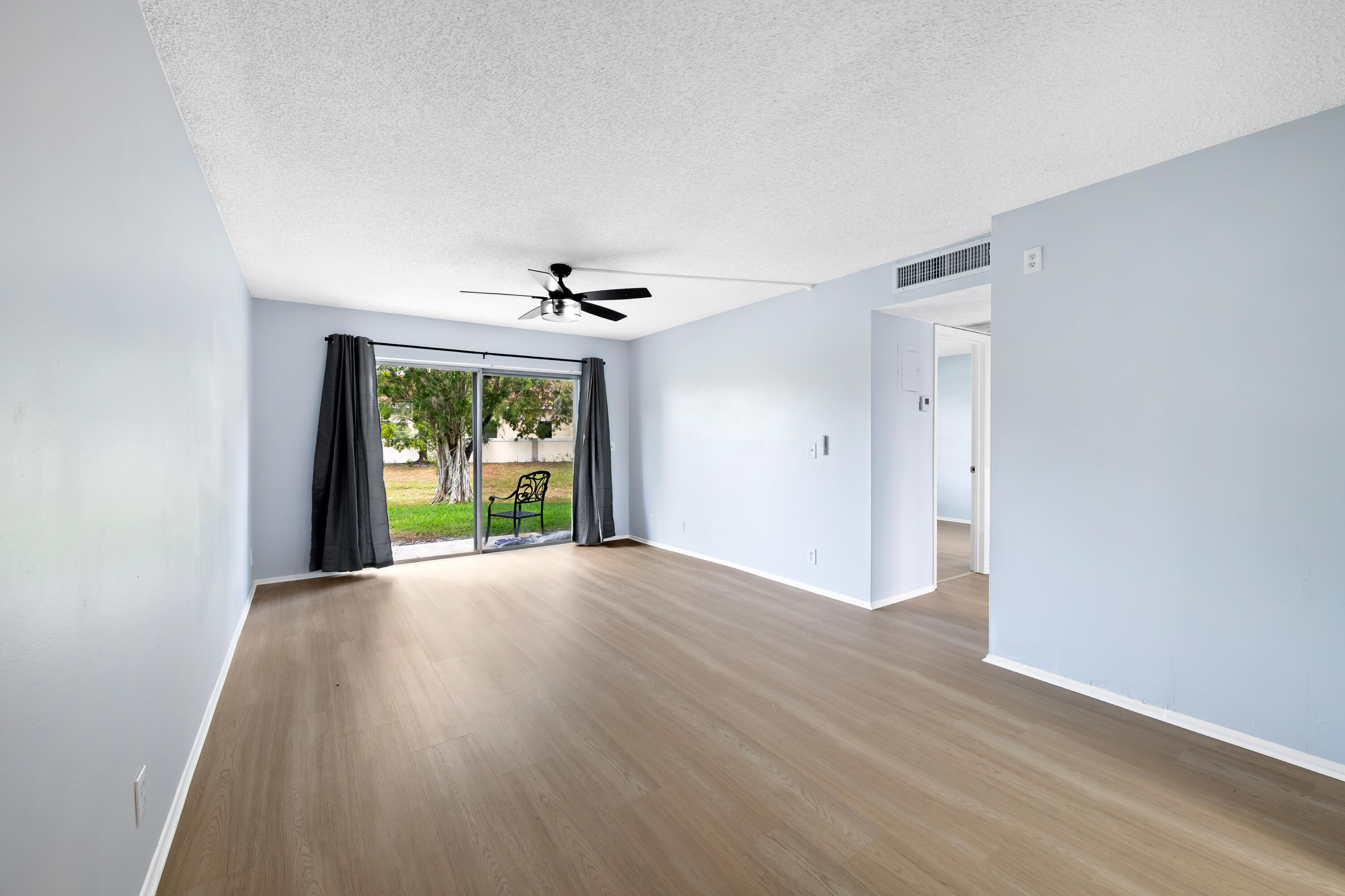 VICTORIA SQUARE CONDO - Residential Lease