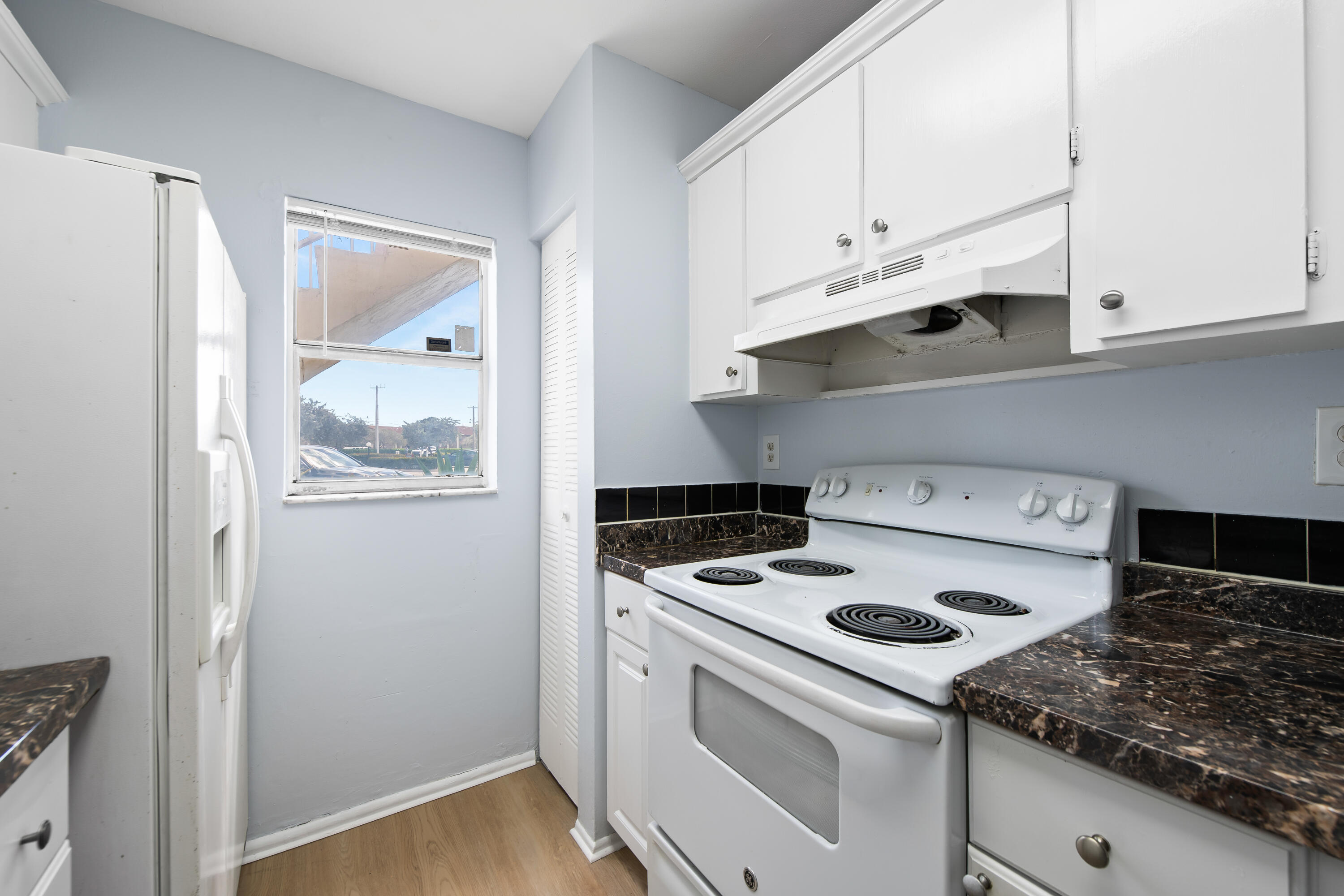 VICTORIA SQUARE CONDO - Residential Lease