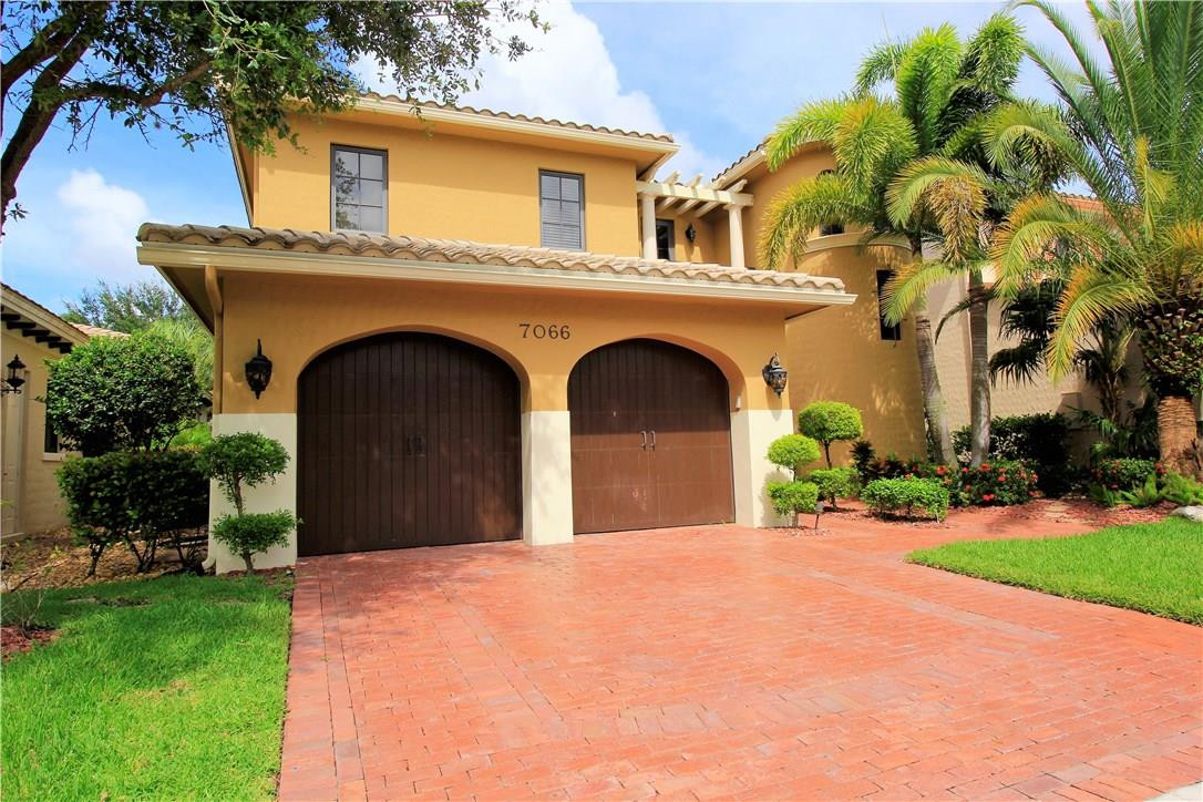 Parkland Golf & Country C - Residential