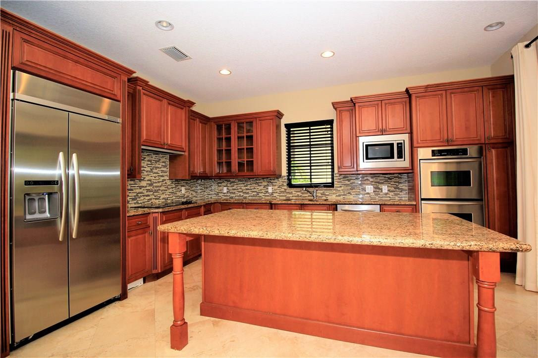 Parkland Golf & Country C - Residential