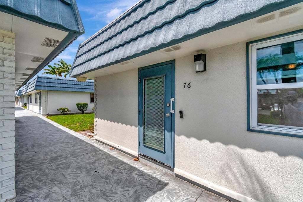 Photo of 76 Waterford D, Delray Beach, FL 33446 (MLS # R11077695)
