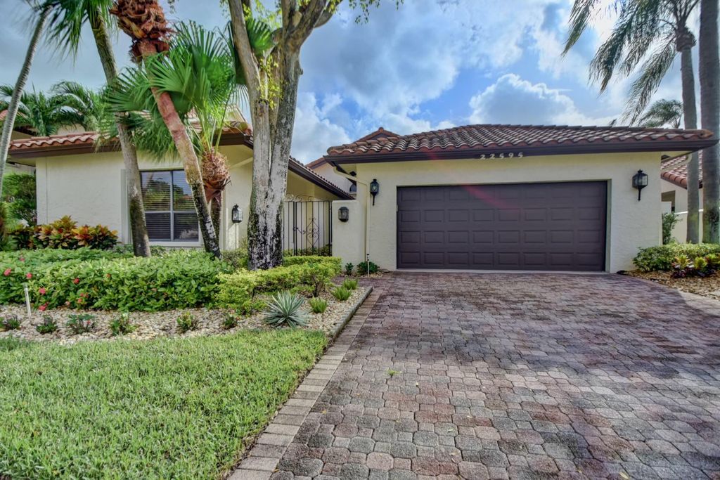 Photo of 22595 Esplanada Circle W, Boca Raton, FL 33433 (MLS # R11048838)