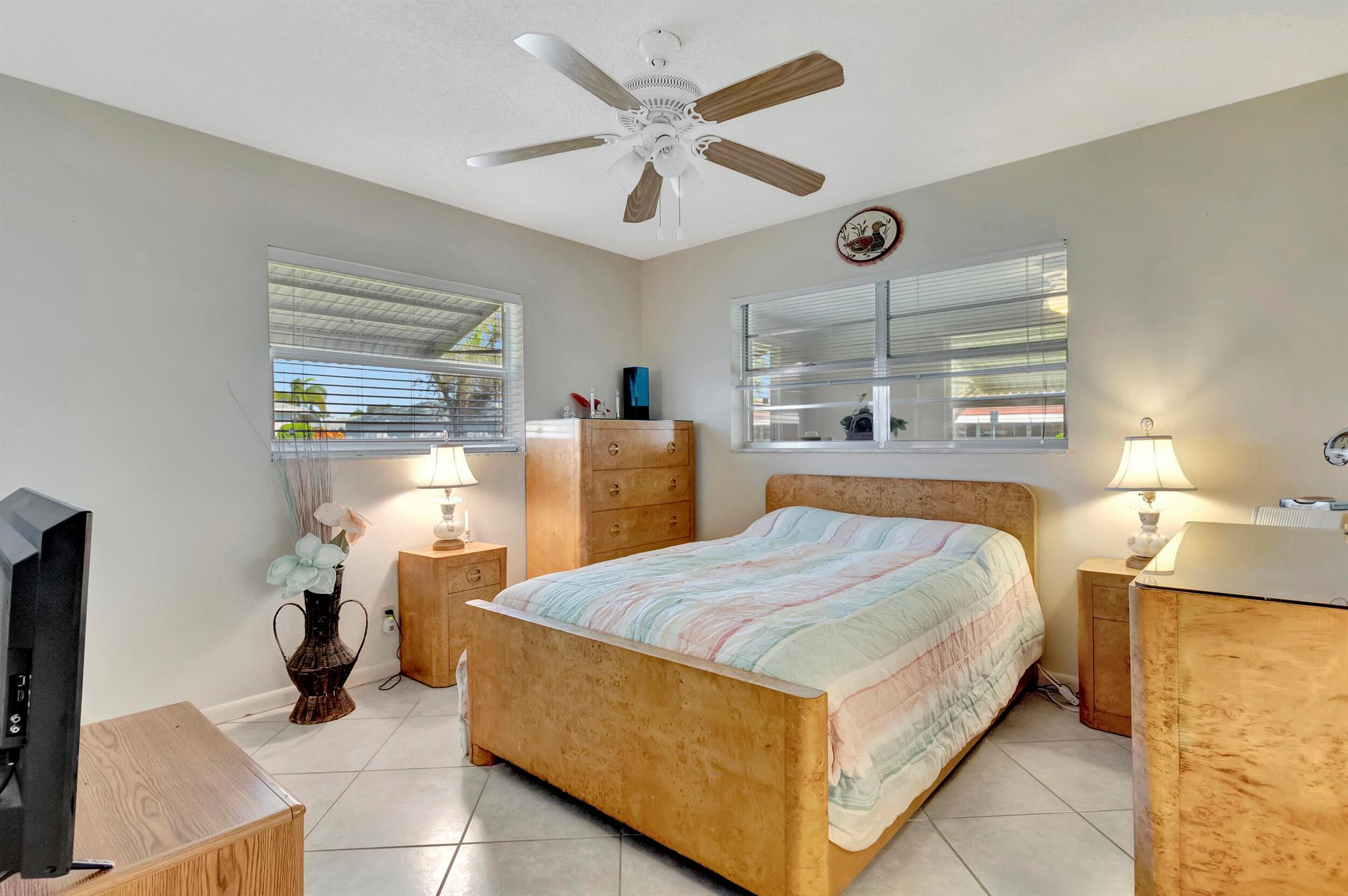 COUNTRY MANORS - Residential