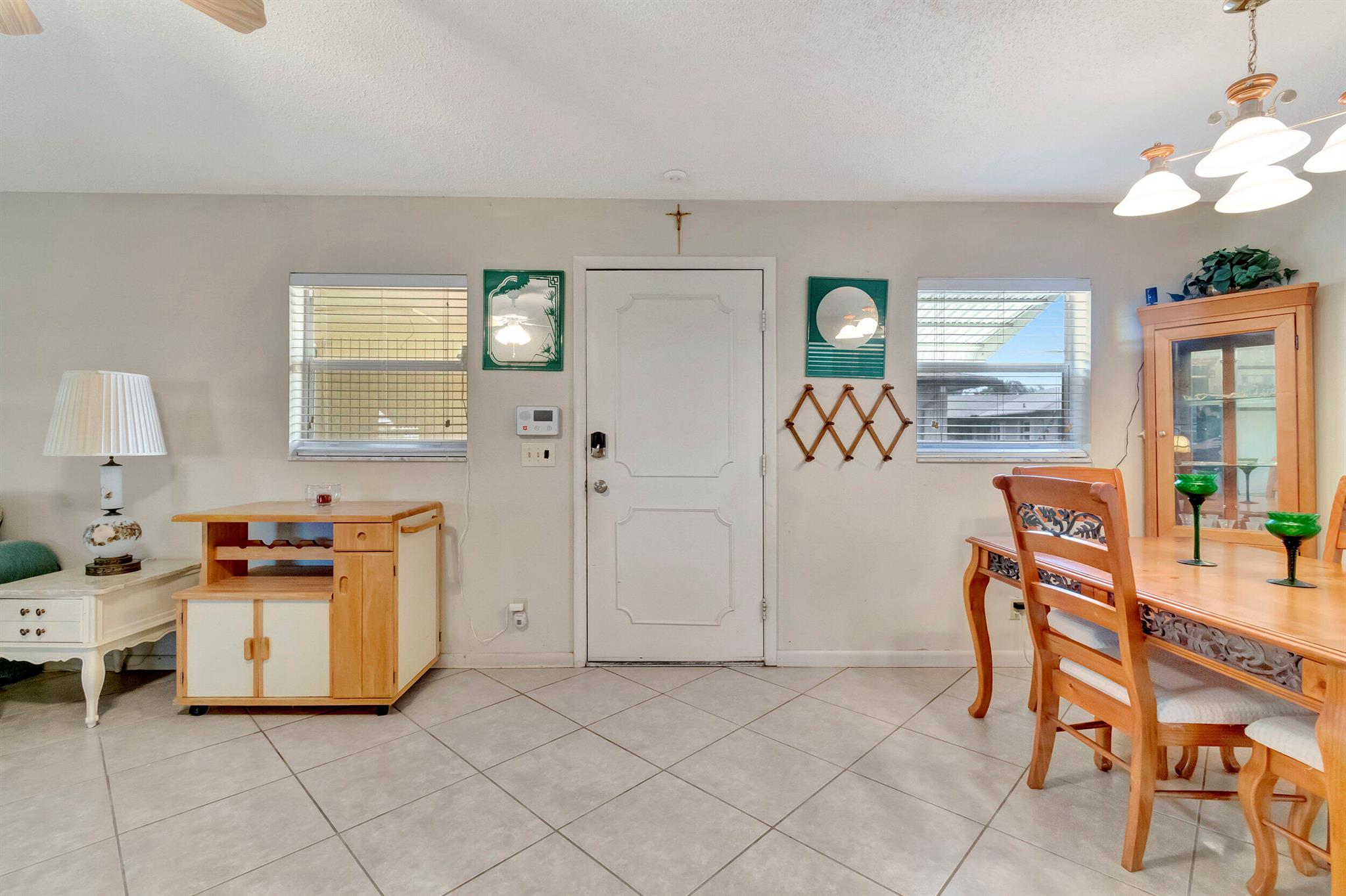 COUNTRY MANORS - Residential