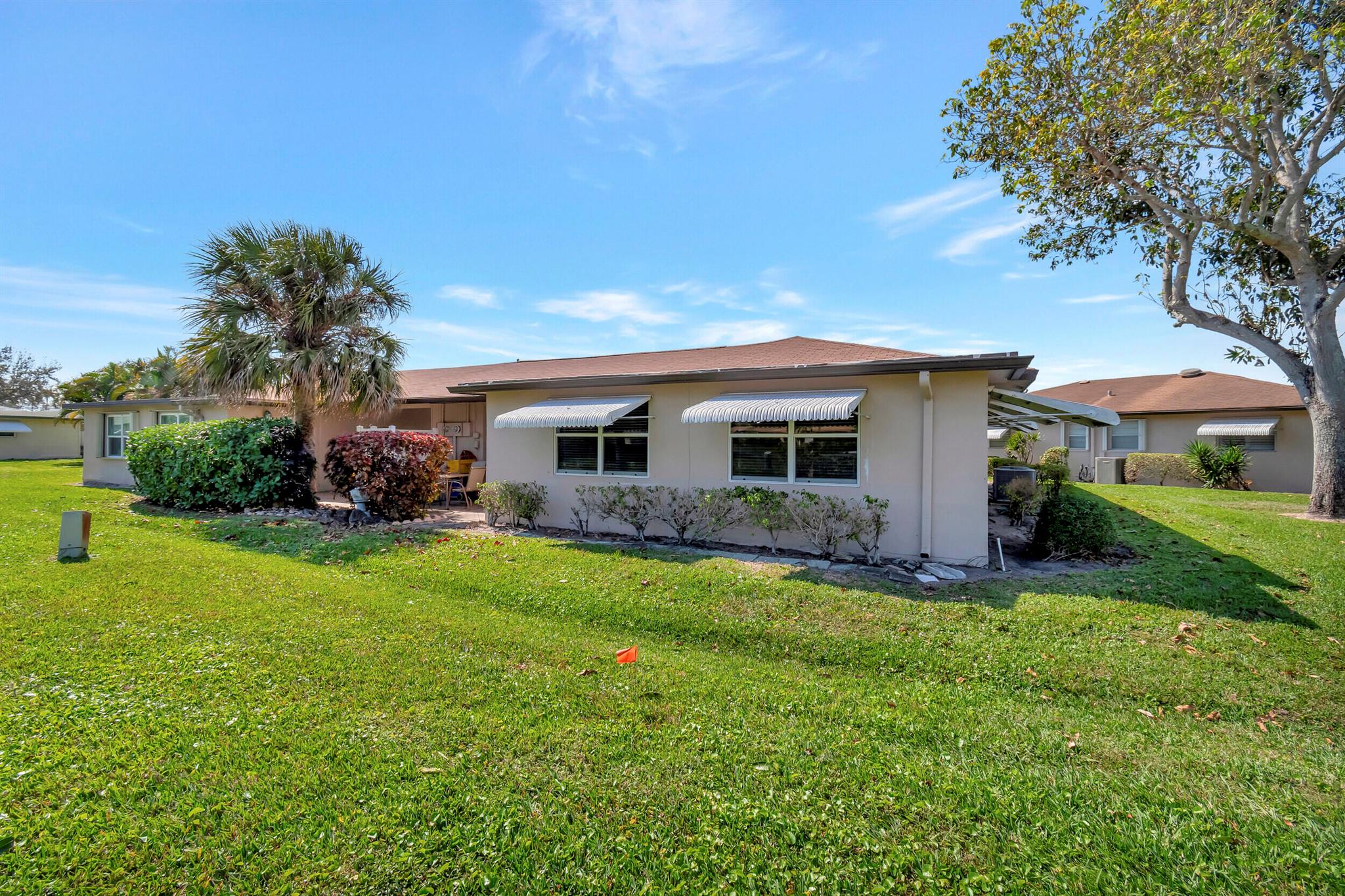 COUNTRY MANORS - Residential