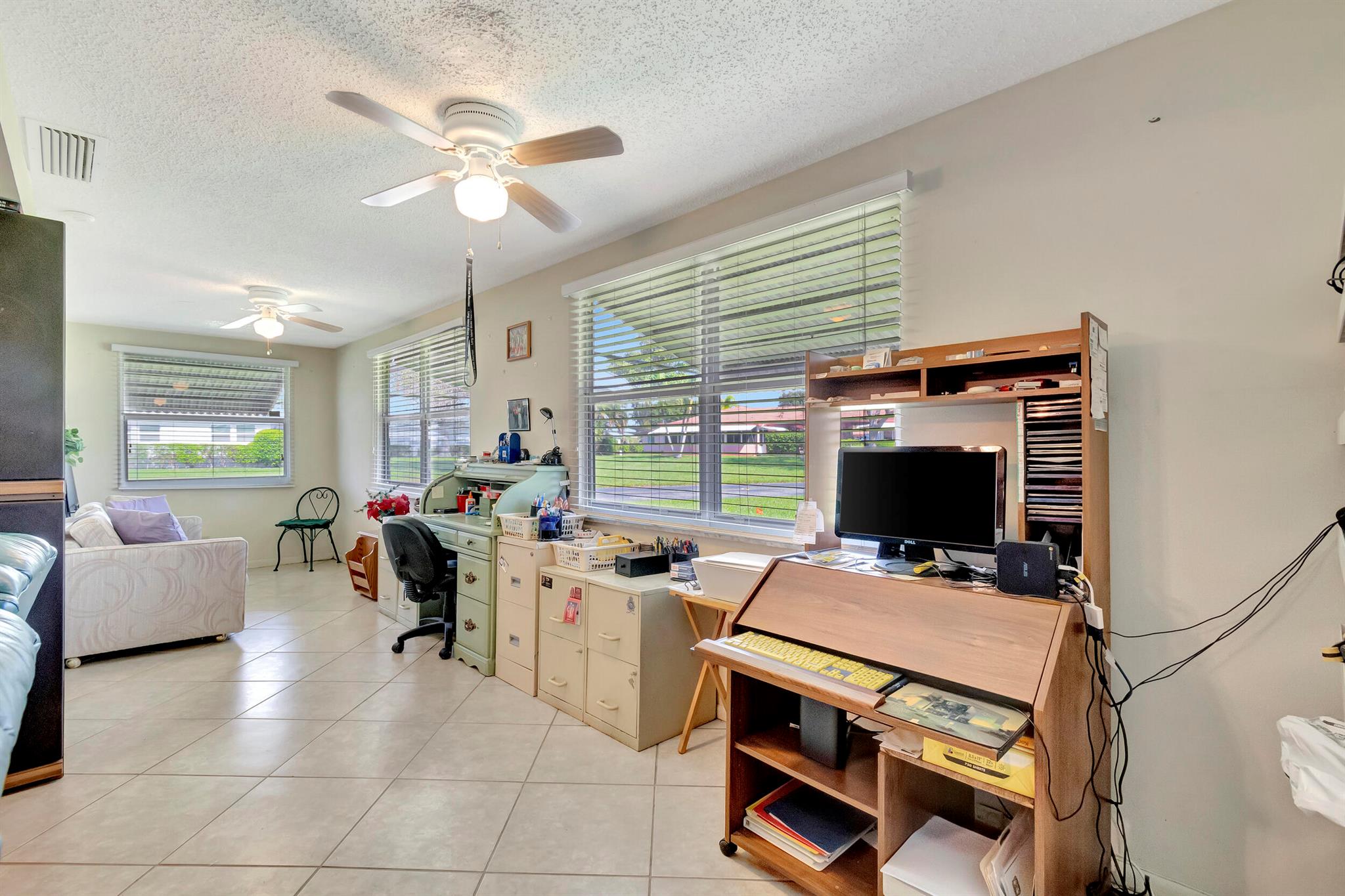 COUNTRY MANORS - Residential