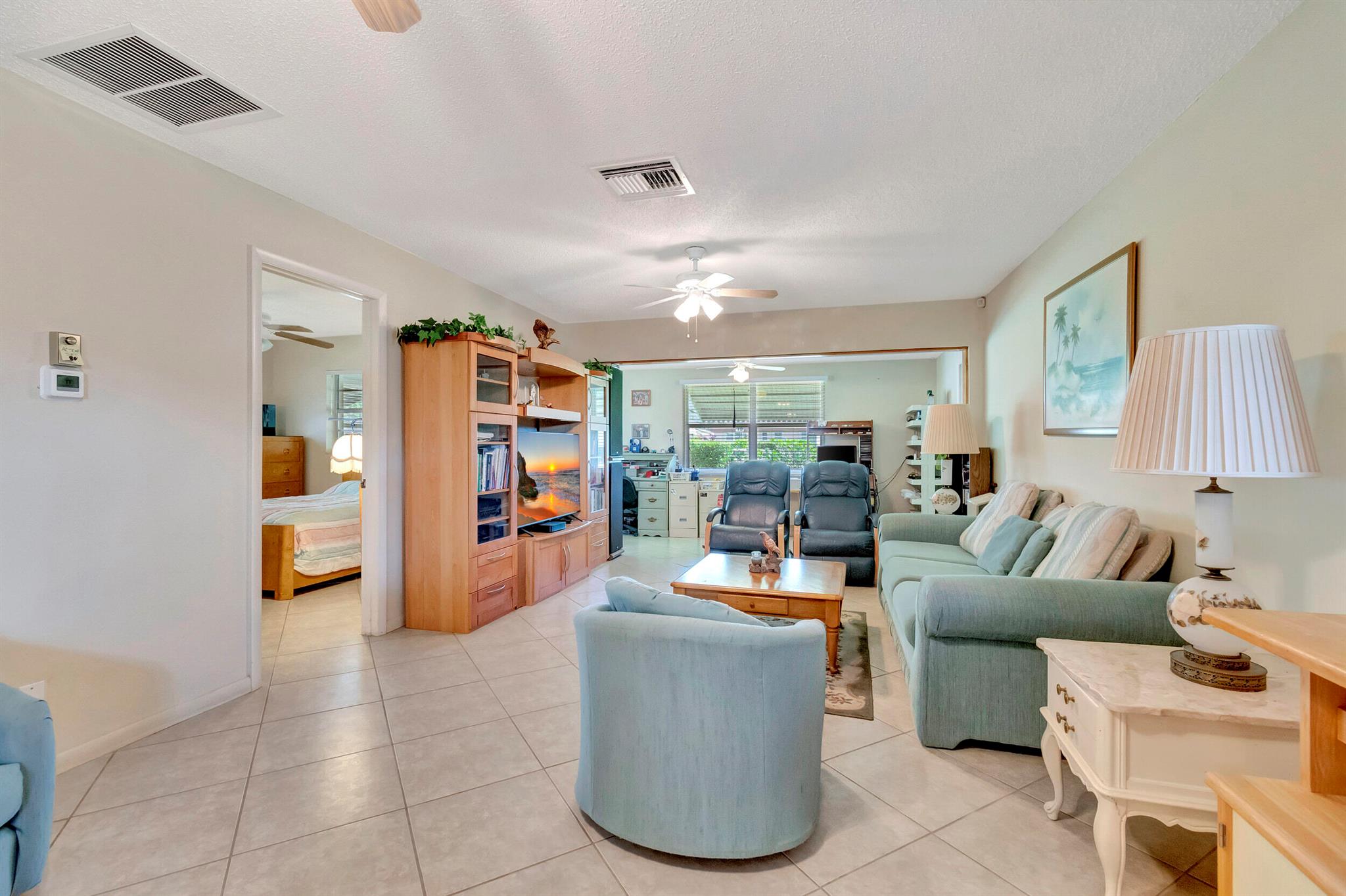 COUNTRY MANORS - Residential