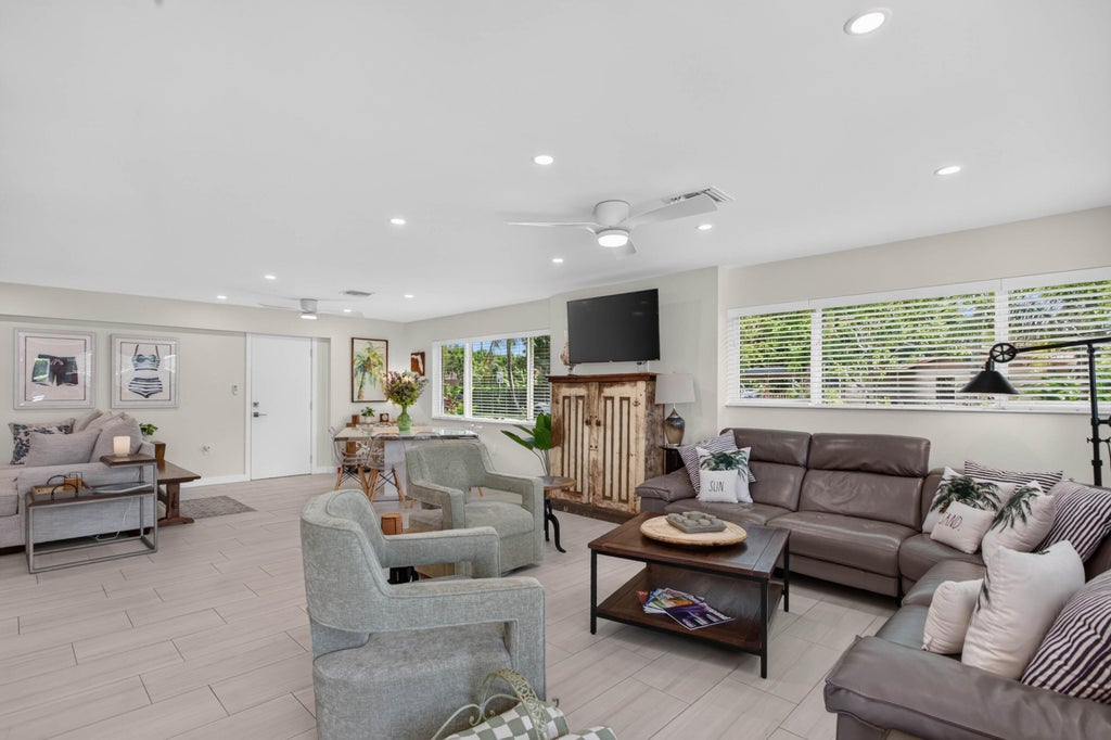 Photo of 2681 NE 16TH Street, Pompano Beach, FL 33062 (MLS # B26078314)
