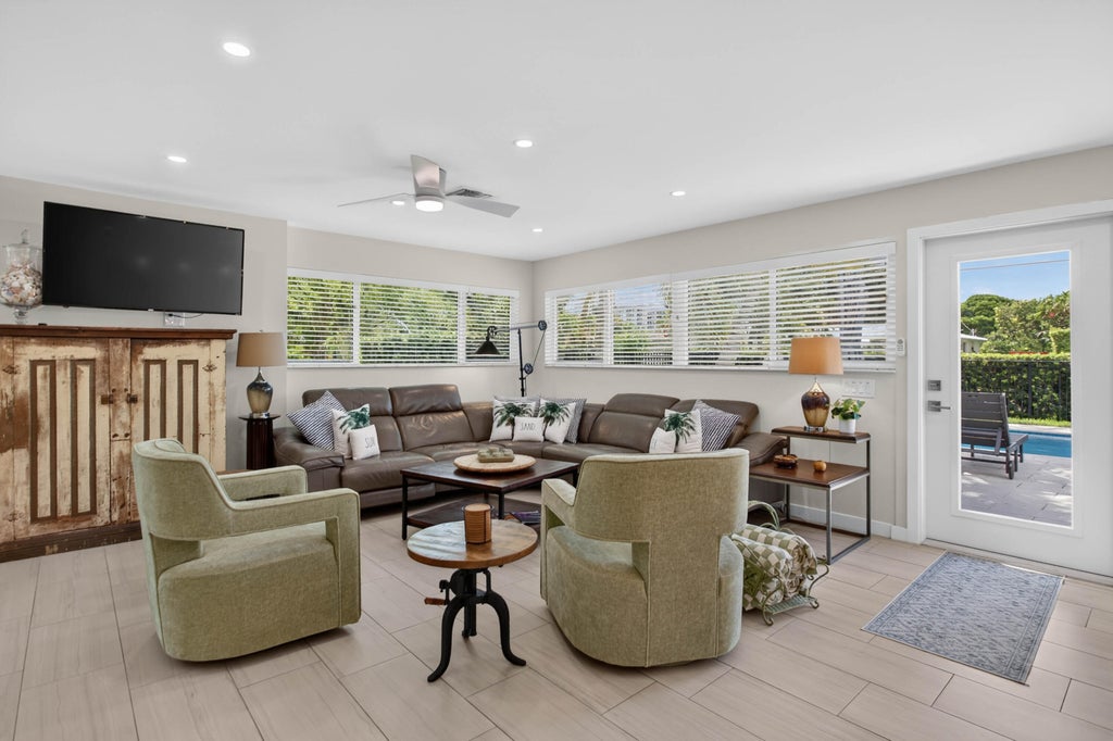Photo of 2681 NE 16TH Street, Pompano Beach, FL 33062 (MLS # B26078314)