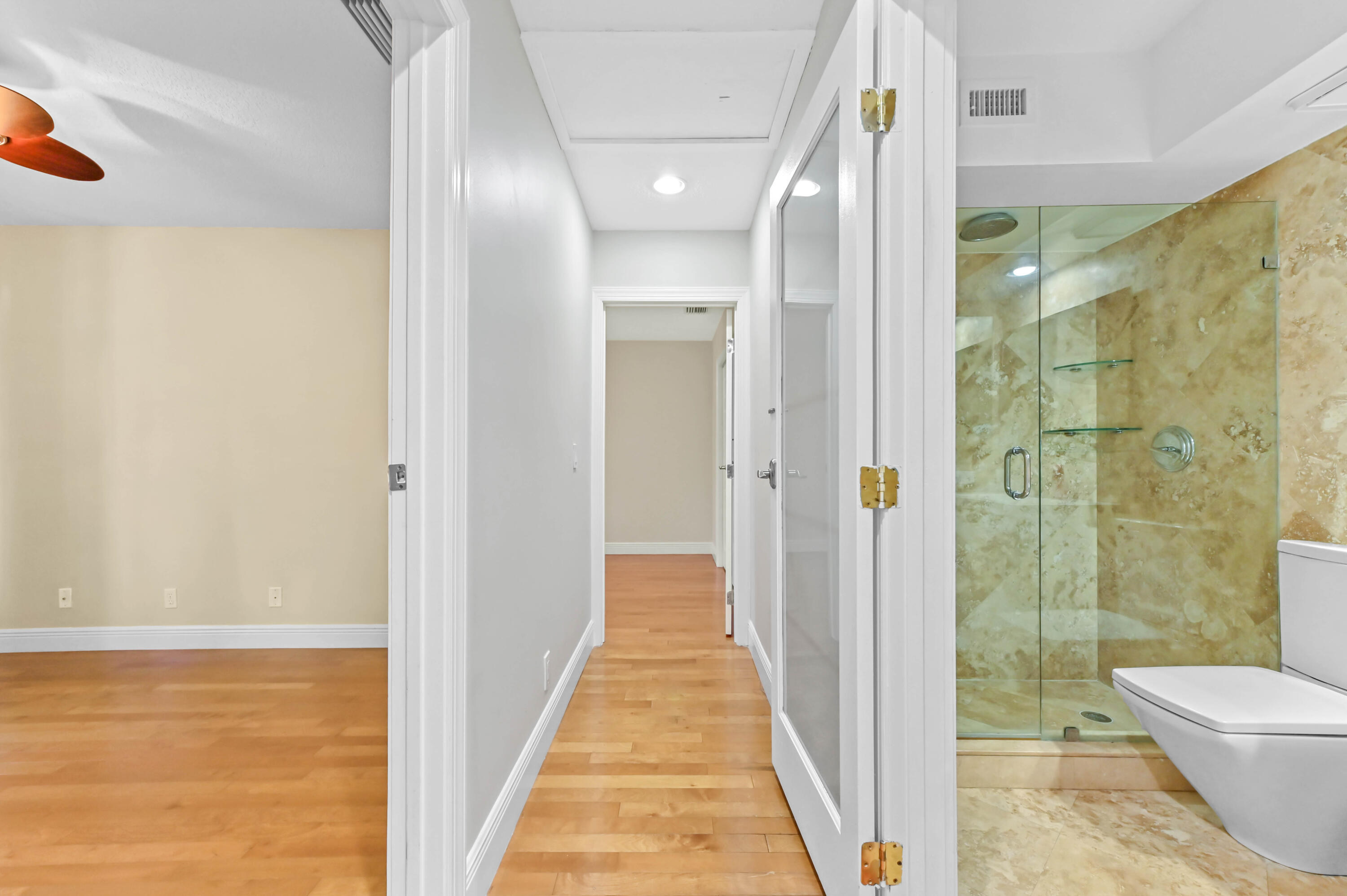 BALBOA POINT BOCA GOLF & TENNIS CLUB - Residential Lease