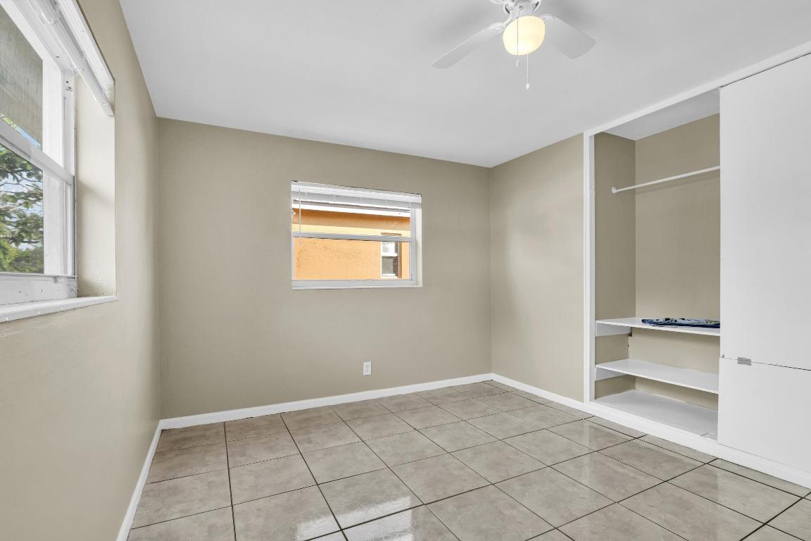 SEACREST ESTATES - Residential Lease