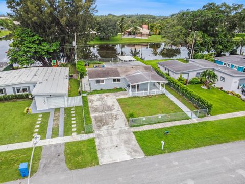 A home in Royal Palm Beach