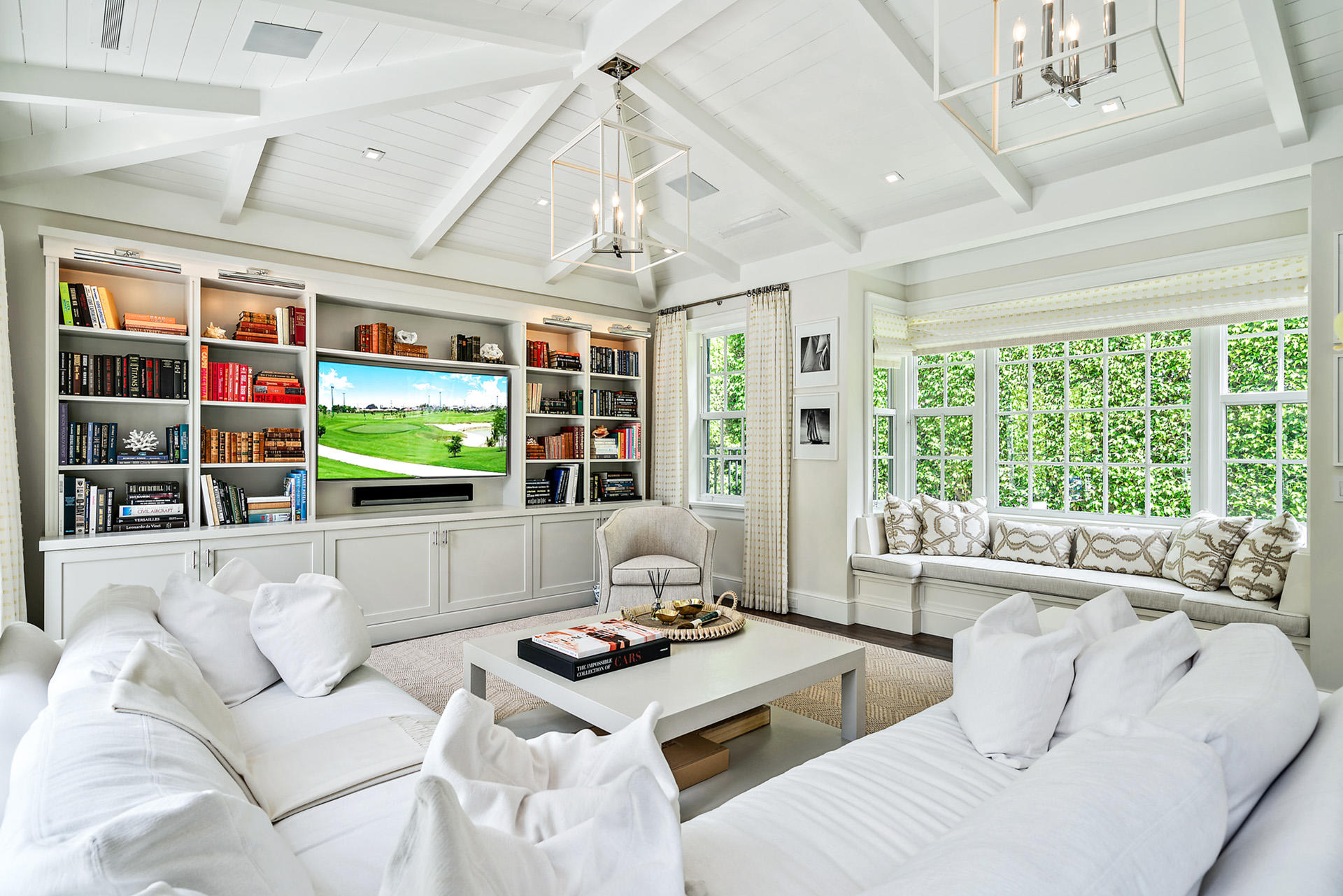 ADAMS CIRCLE - Residential