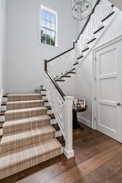 ADAMS CIRCLE - Residential