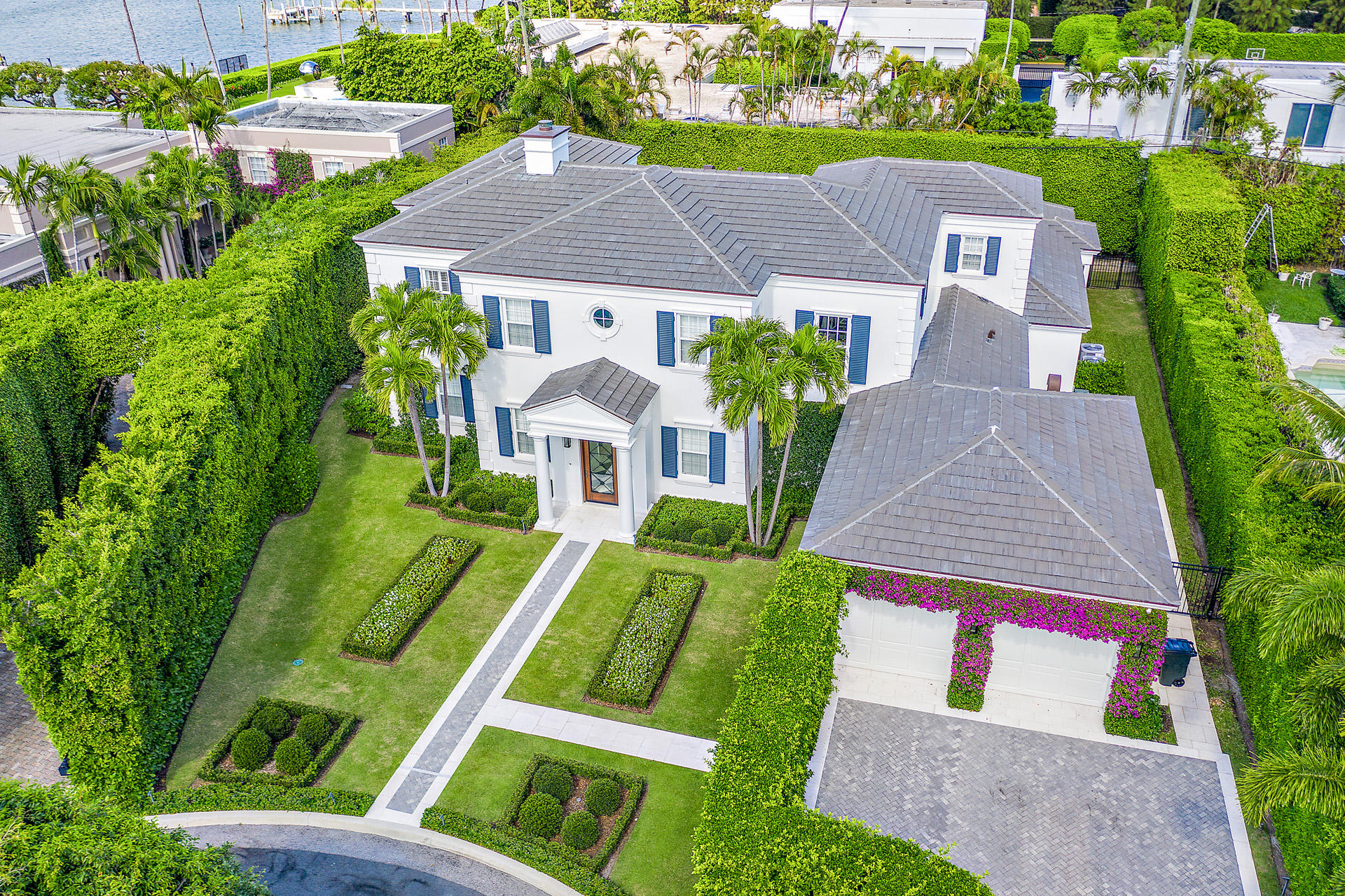 ADAMS CIRCLE - Residential