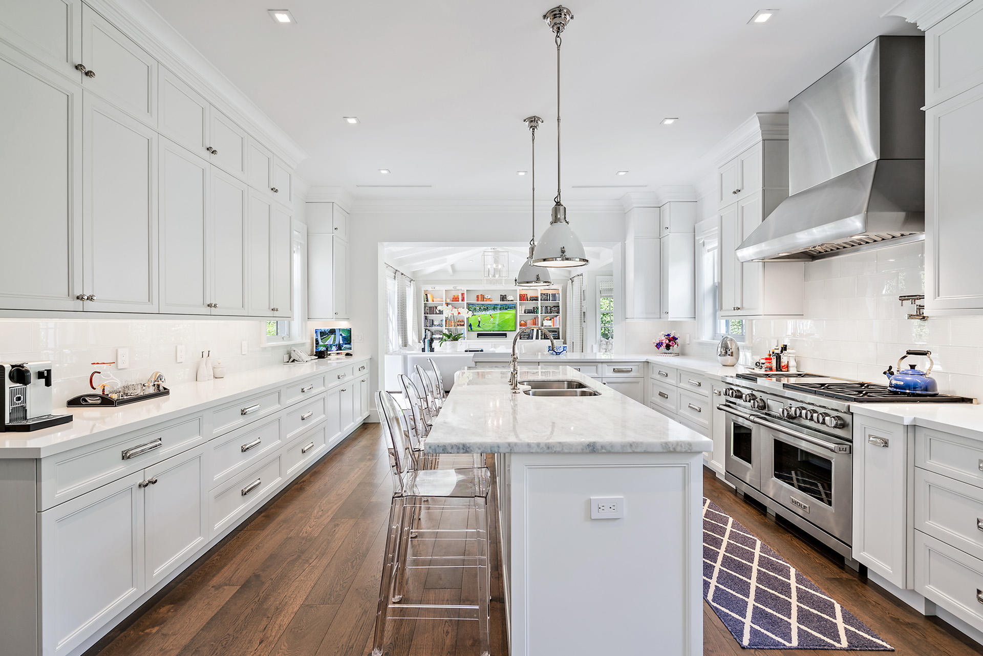 ADAMS CIRCLE - Residential