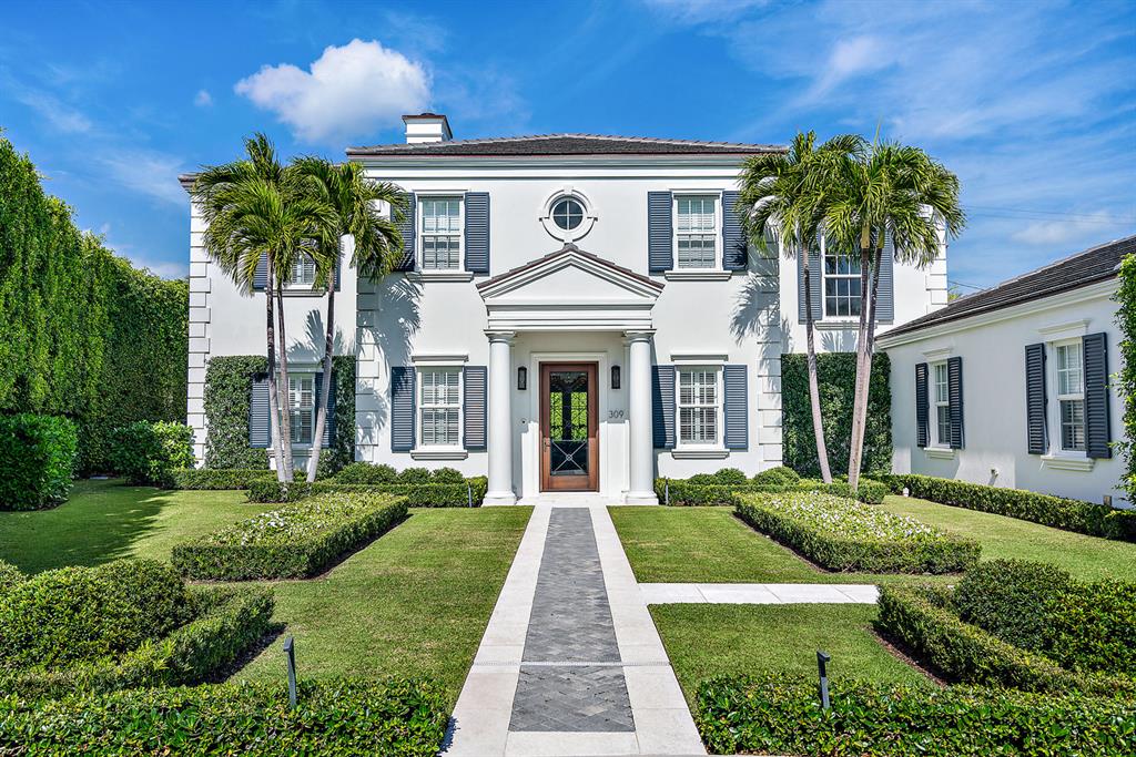 ADAMS CIRCLE - Residential