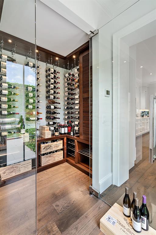 ADAMS CIRCLE - Residential