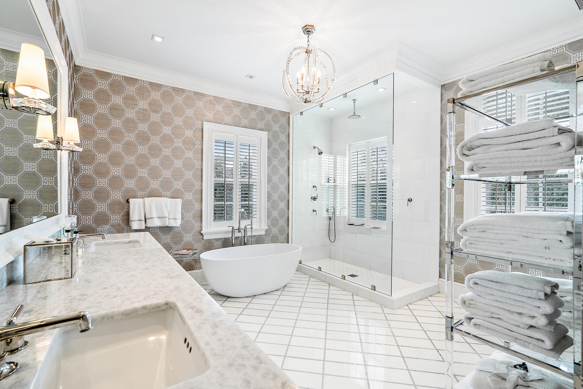 ADAMS CIRCLE - Residential