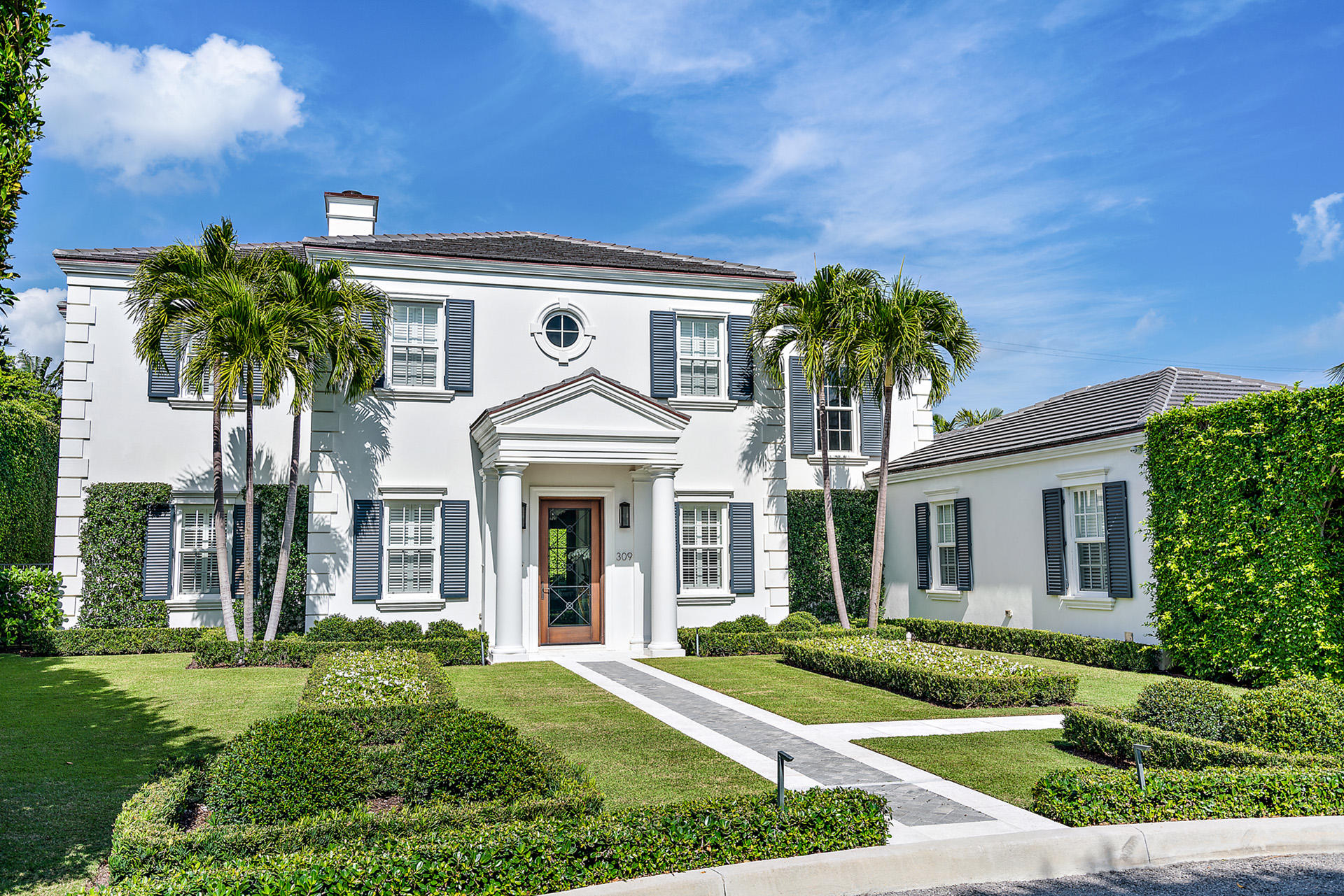 ADAMS CIRCLE - Residential