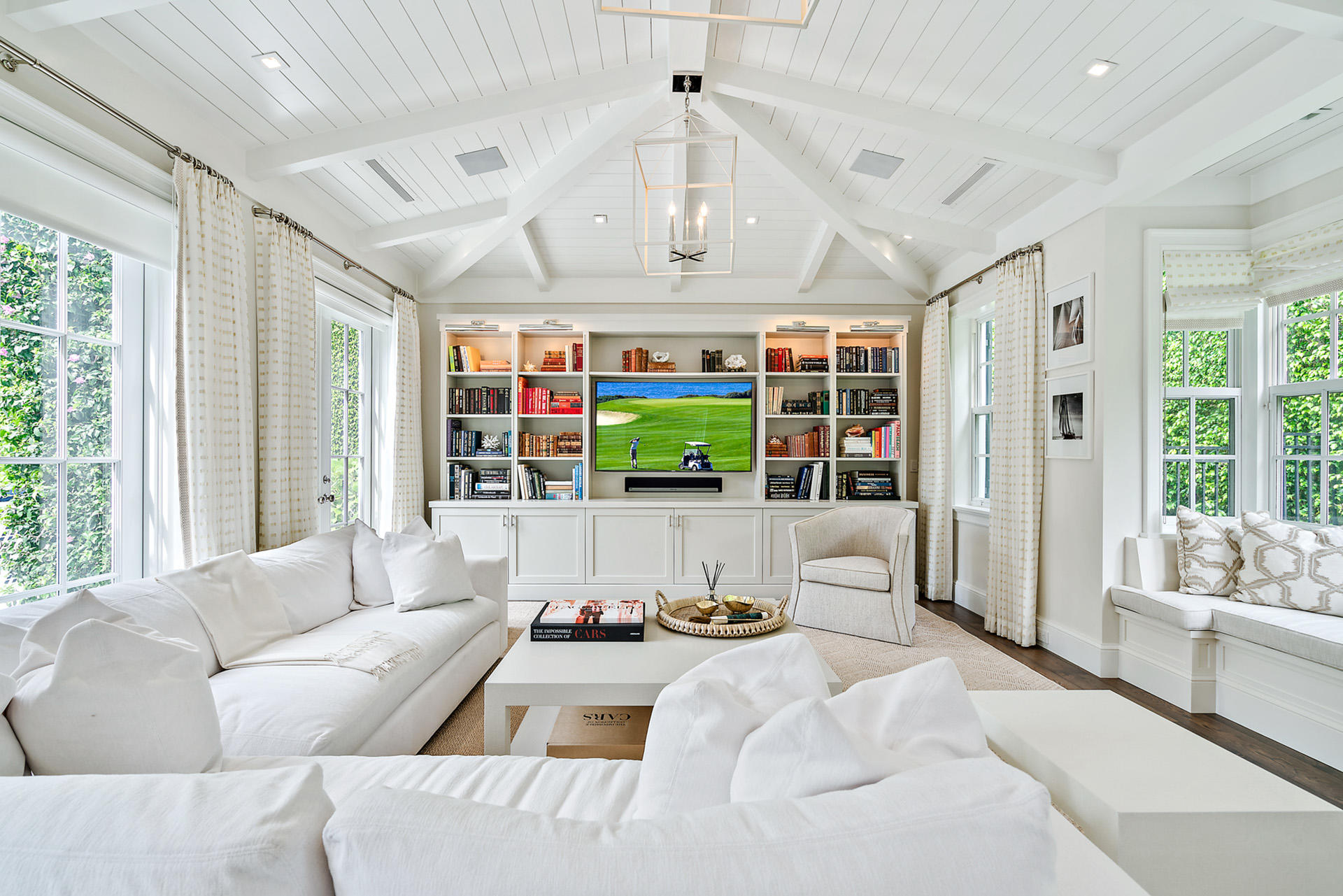 ADAMS CIRCLE - Residential