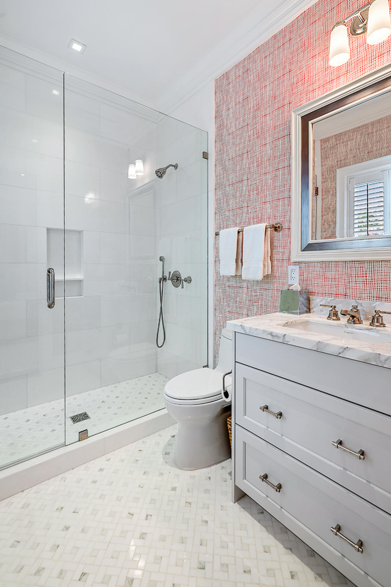 ADAMS CIRCLE - Residential