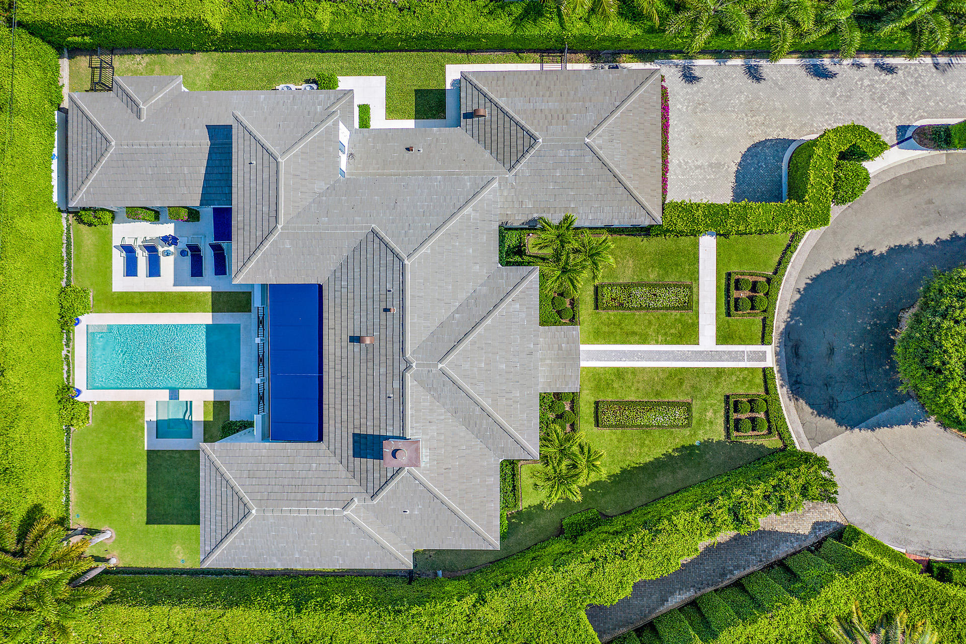 ADAMS CIRCLE - Residential