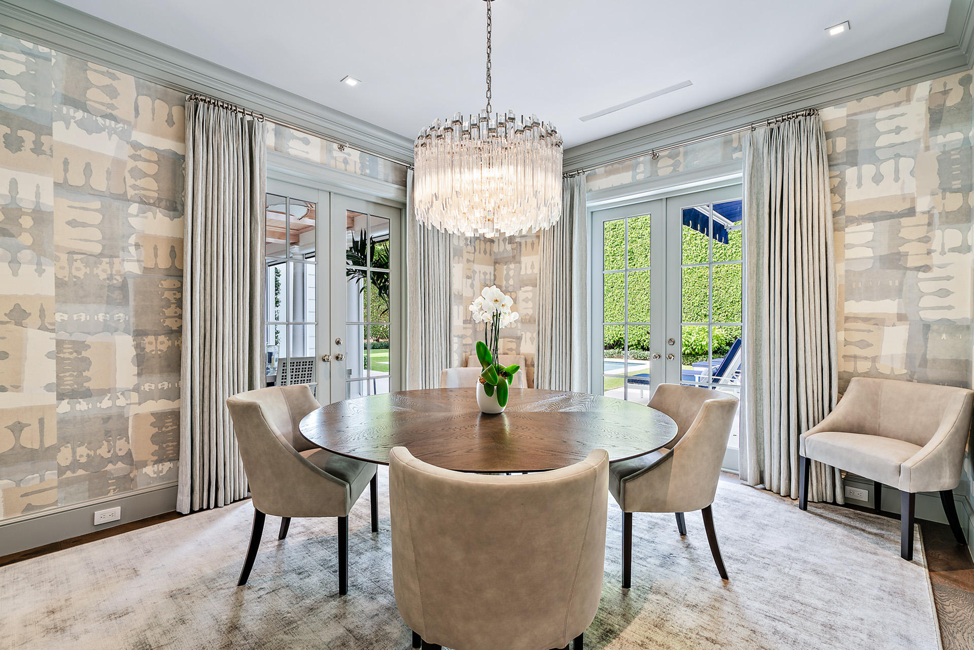 ADAMS CIRCLE - Residential