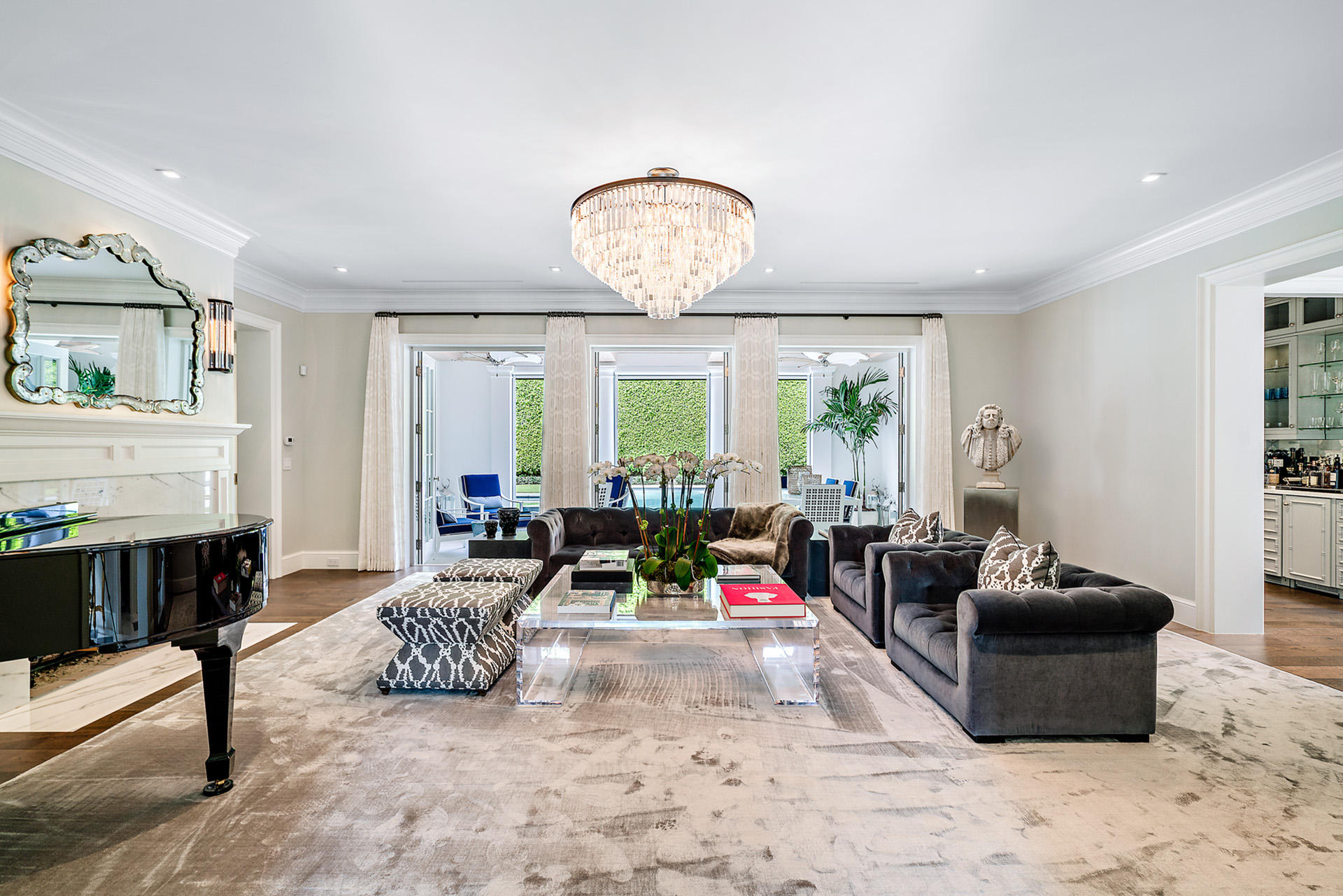 ADAMS CIRCLE - Residential