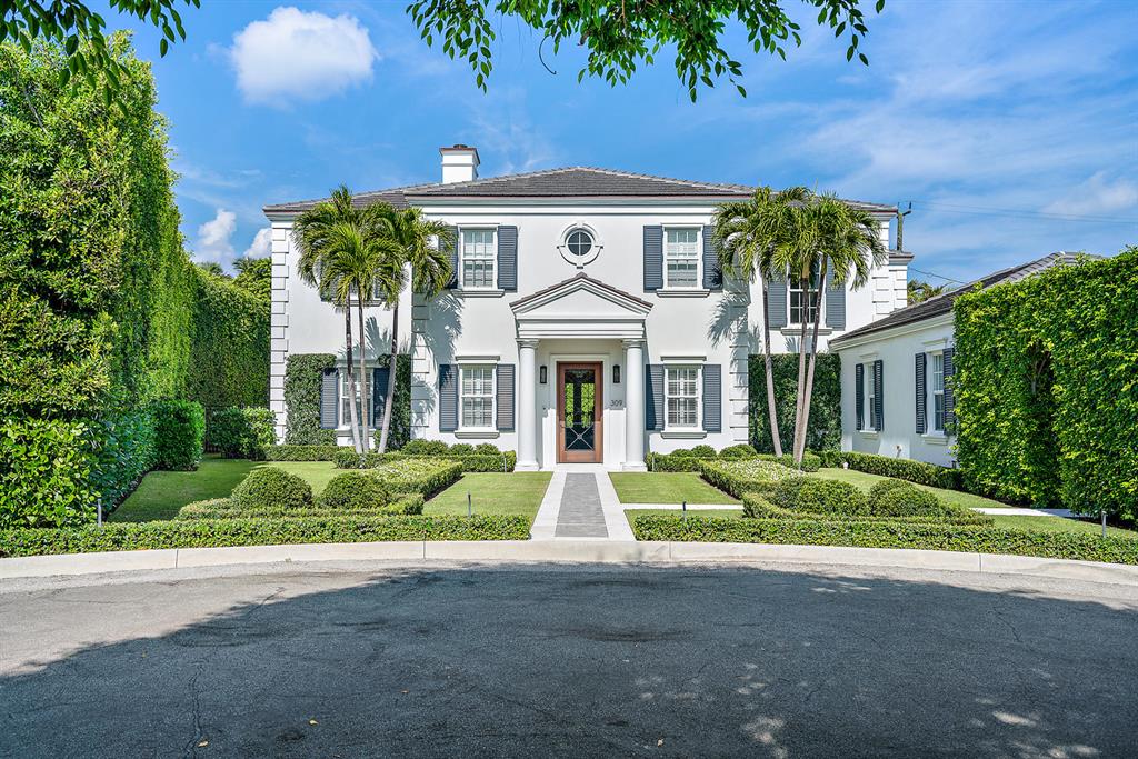 ADAMS CIRCLE - Residential