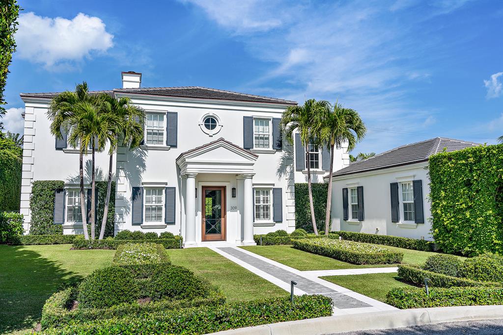 ADAMS CIRCLE - Residential