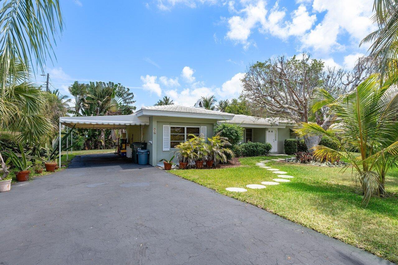 Take advantage of one of the few remaining opportunities to own a slice of Old Florida in the coveted 'Palm Trail' neighborhood. One block from the intracoastal, 2 blocks from trendy Atlantic Ave, and 5 blocks from the legendary Palm Beaches, a rare and excellent original gem/ investment opportunity in East Delray Beach offers endless possibilities as a re-do or a re-imagine