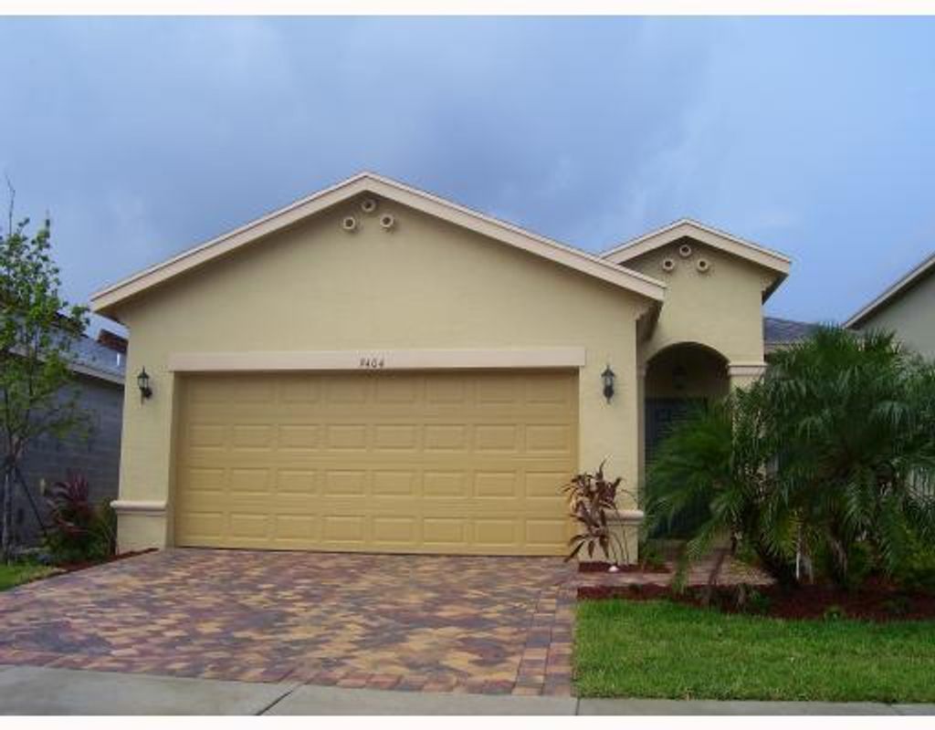 Photo of 9404 Portside Drive, Fort Pierce, FL 34945 (MLS # R11106809)