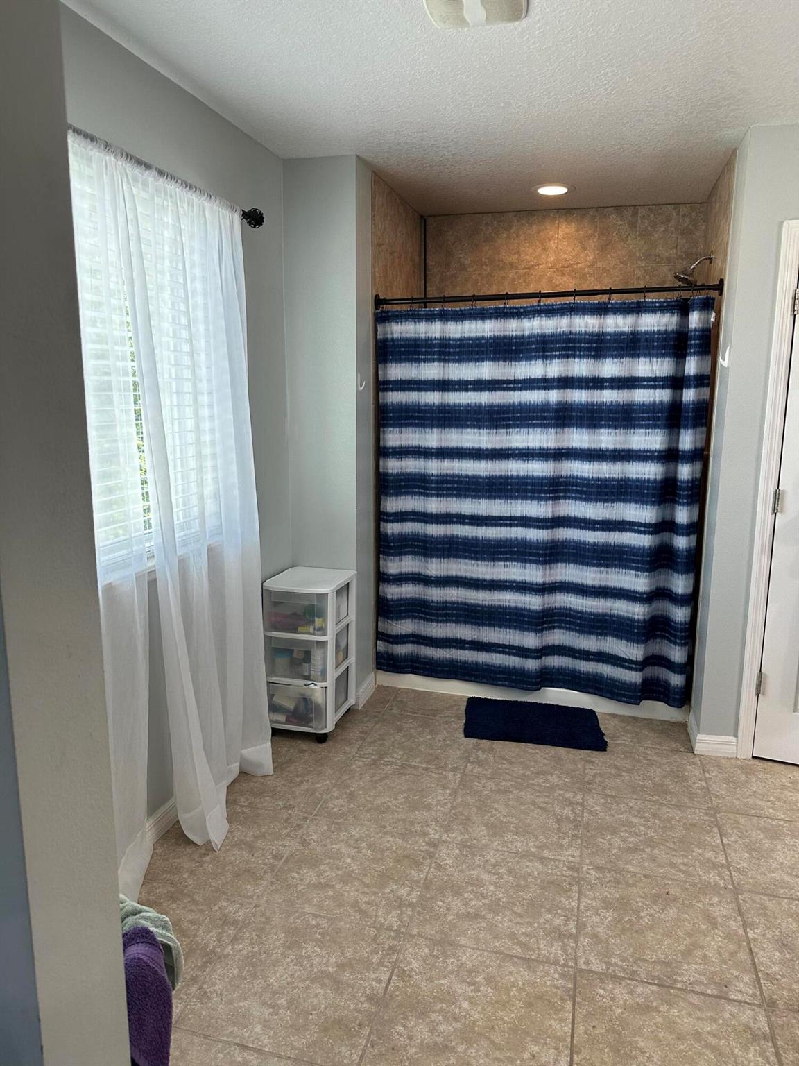 WINTERLAKES TRACT H 1ST R - Residential