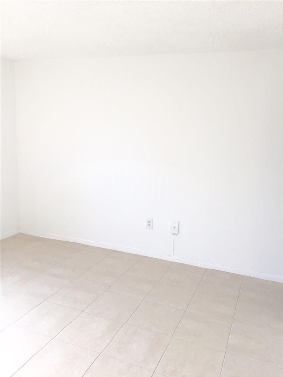 PALM ISLES - Residential Lease