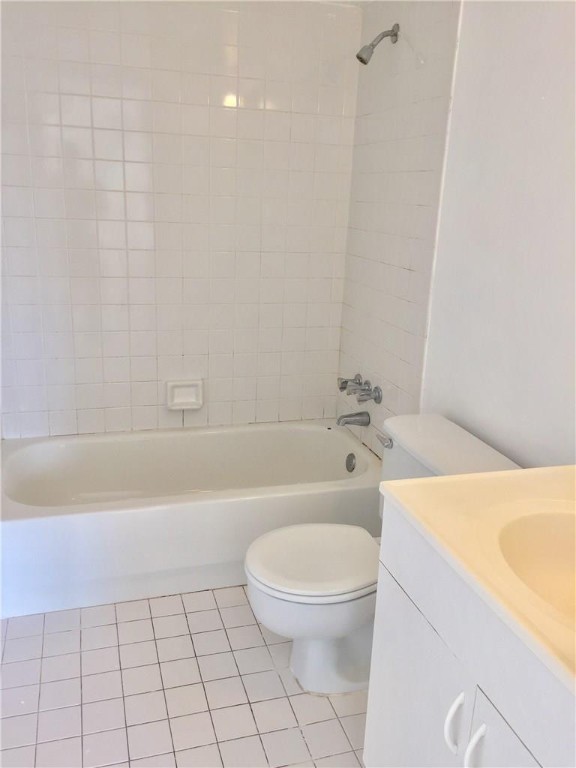 PALM ISLES - Residential Lease