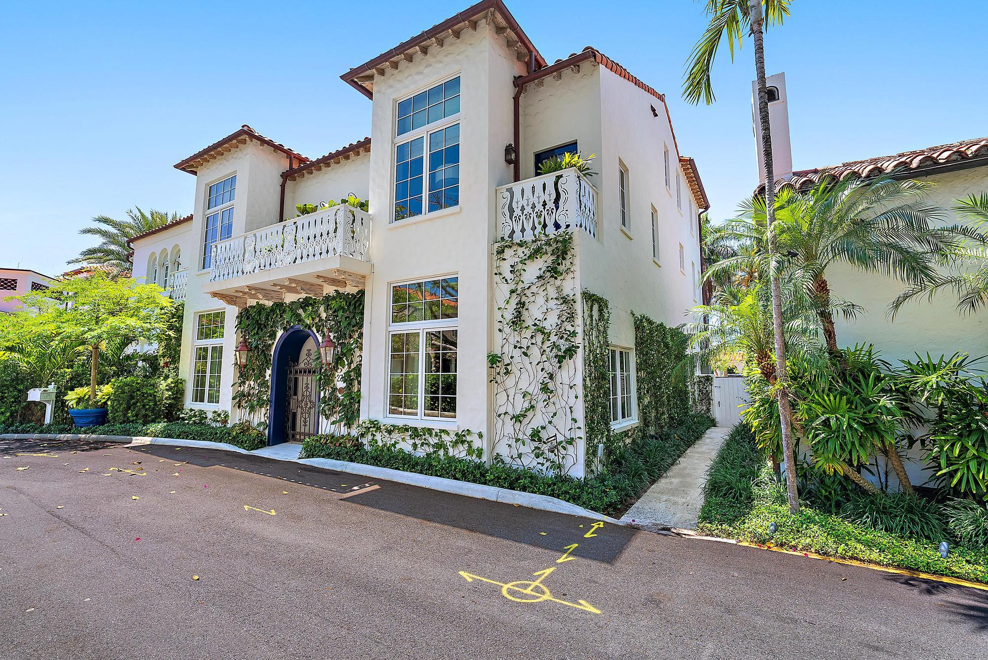 PELICAN LODGE CONDO - Residential