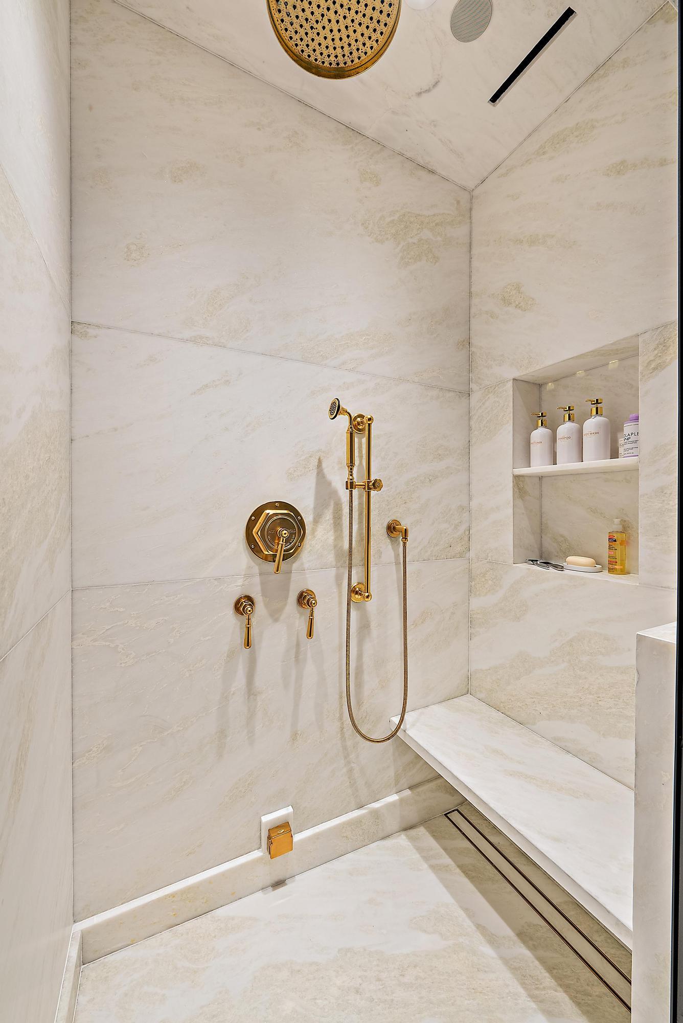 PELICAN LODGE CONDO - Residential