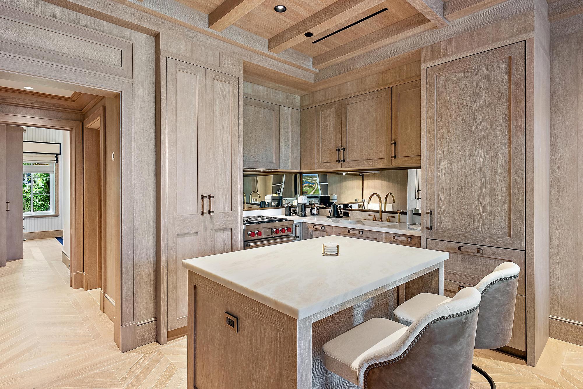 PELICAN LODGE CONDO - Residential