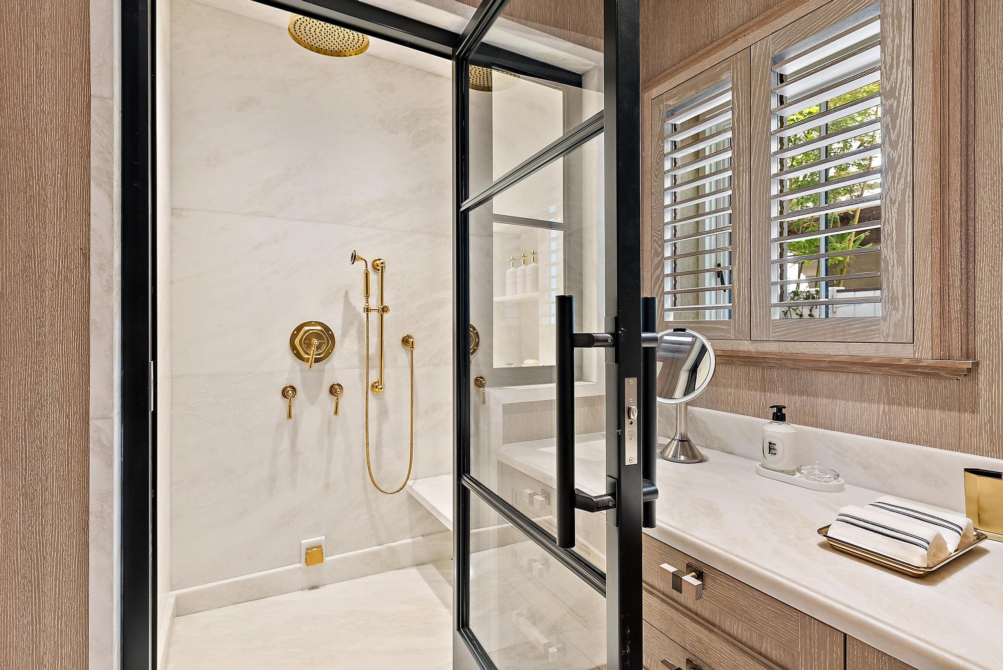 PELICAN LODGE CONDO - Residential