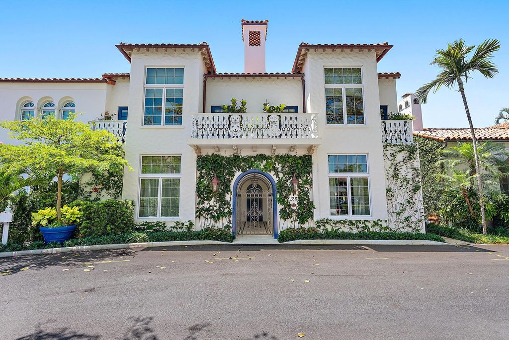 Photo of 236 Phipps Plz #101, Palm Beach, FL 33480 (MLS # R11165510)