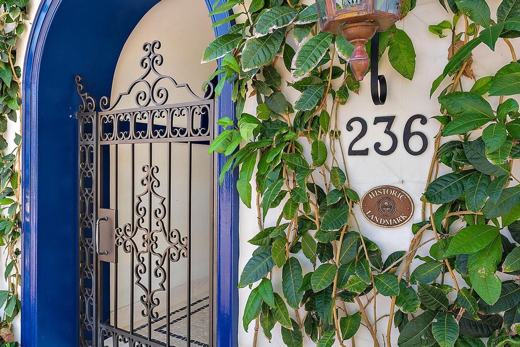 Photo of 236 Phipps Plz #101, Palm Beach, FL 33480 (MLS # R11165510)