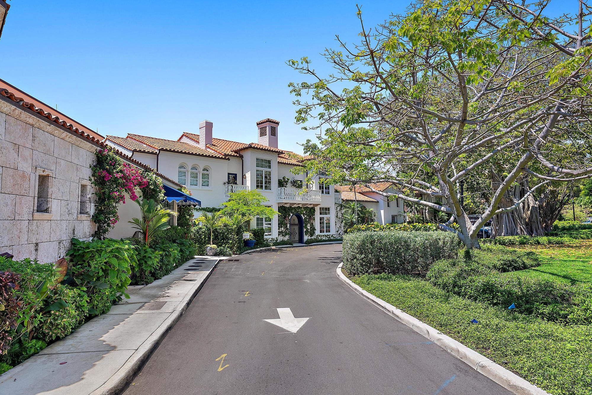 PELICAN LODGE CONDO - Residential