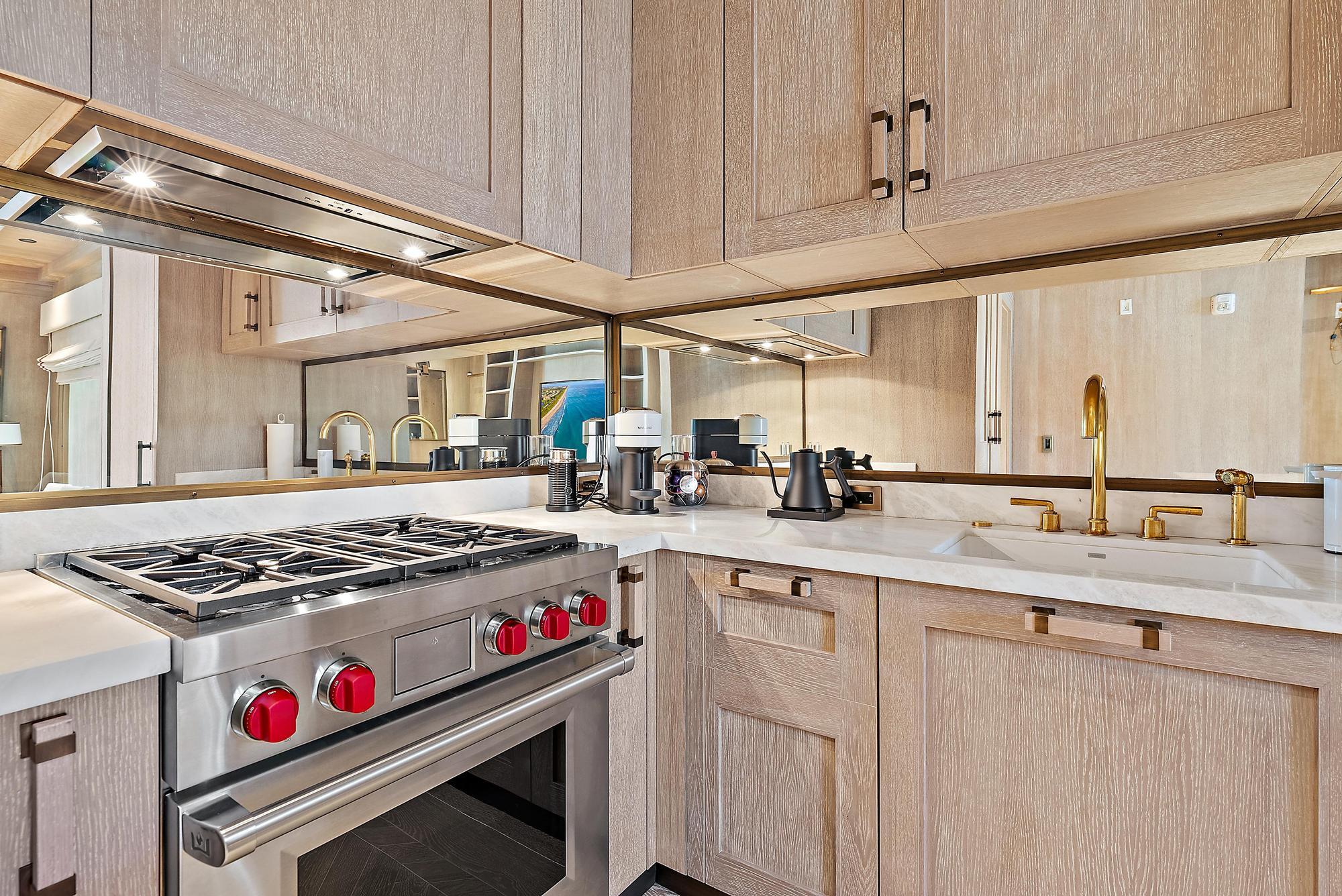 PELICAN LODGE CONDO - Residential